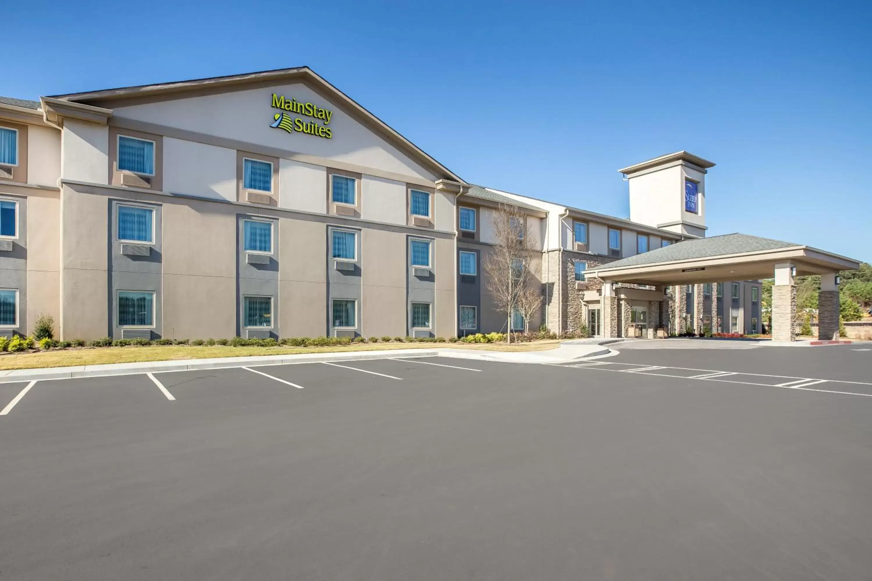 Property building in MainStay Suites Cartersville Property building in MainStay Suites Cartersville