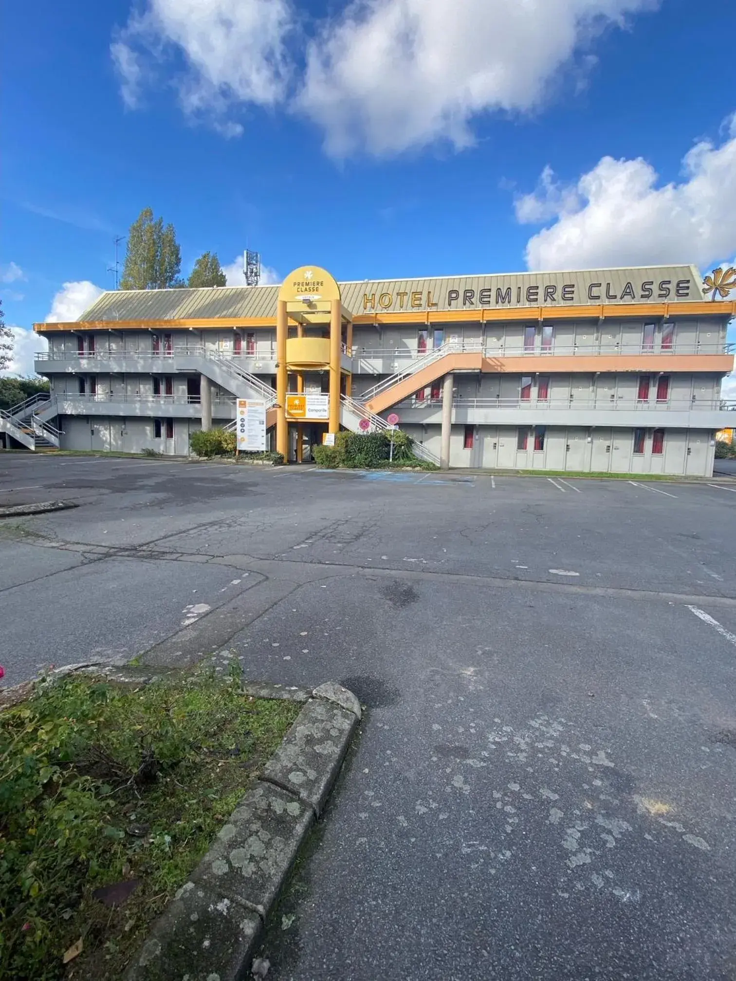 Property Building in Première Classe Nantes Sud - Rezé Aéroport