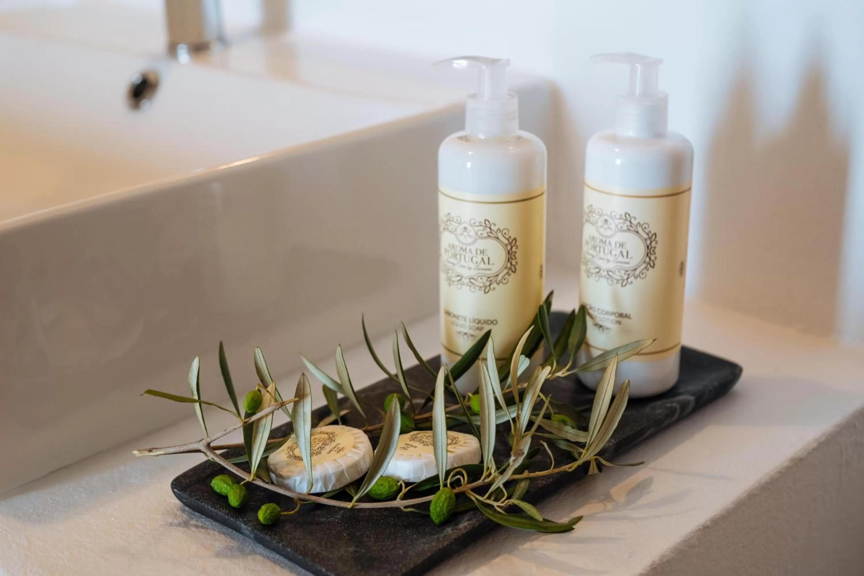 King Room with Mezzanine and Garden View in Aljana Guest House Beja