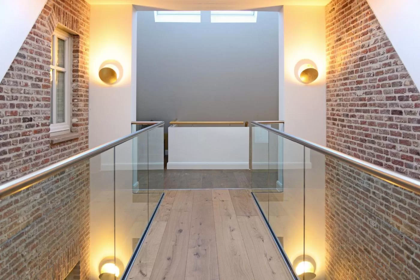 Decorative detail in Hotel No. 11