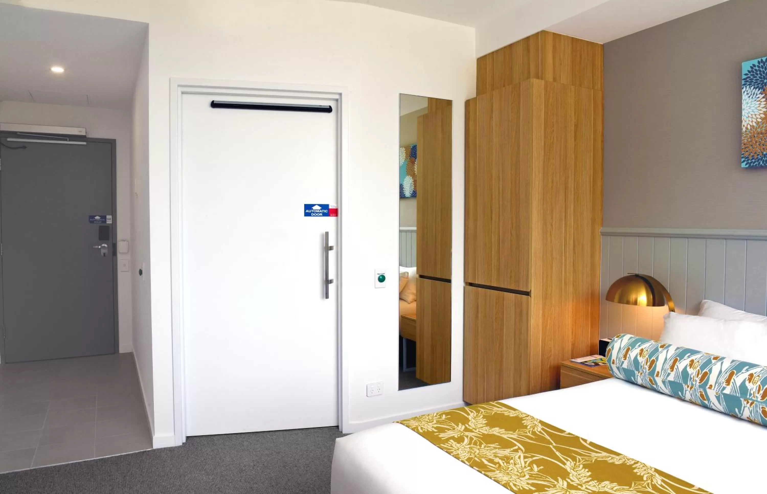 Facility for disabled guests, Bed in Mantra at Sharks