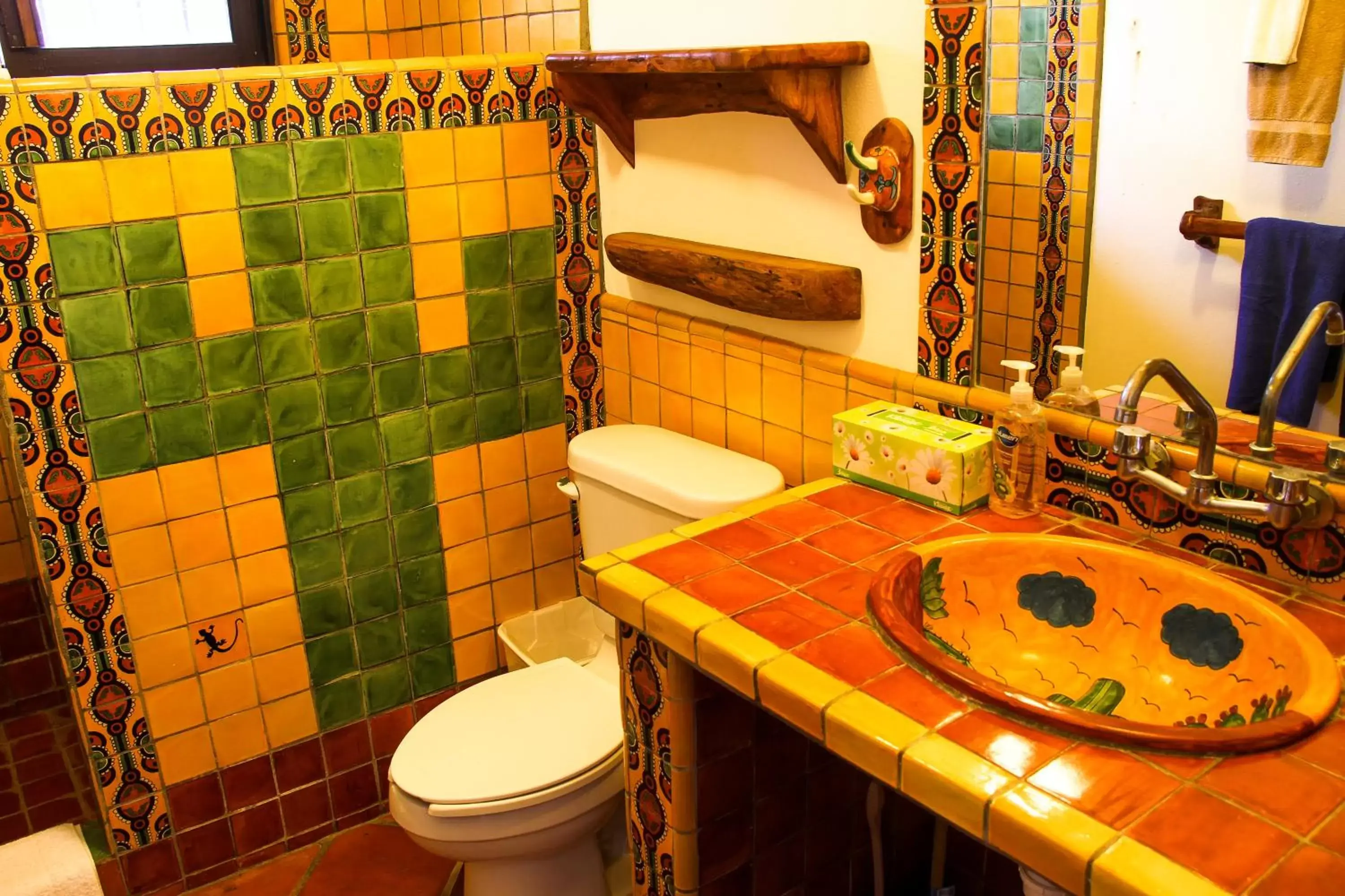 Bathroom in Hotel Casamar Suites