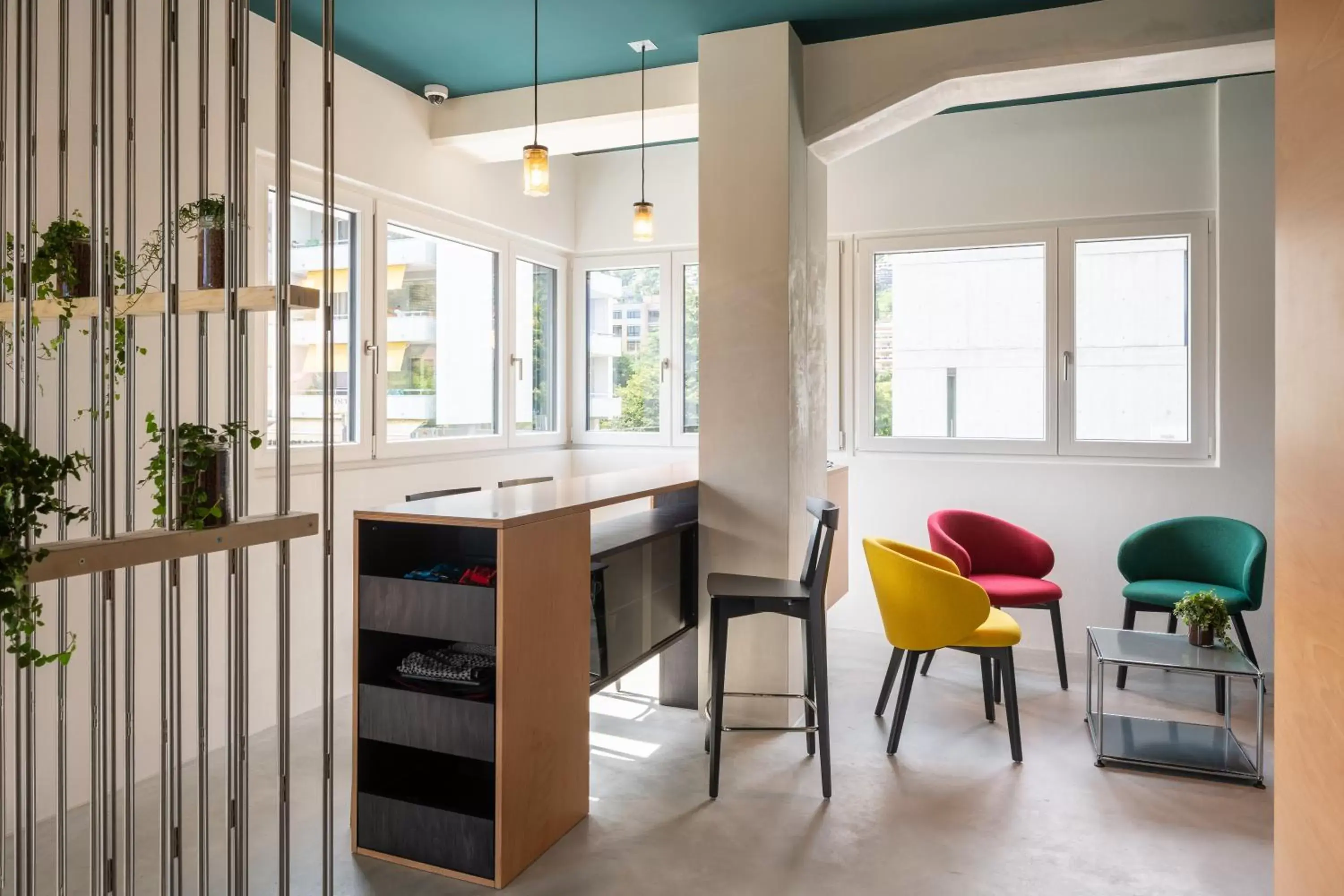 Lounge or bar in Riva Rooms & Studios - Check-In 24hr Lounge or bar in Riva Rooms & Studios - Check-In 24hr