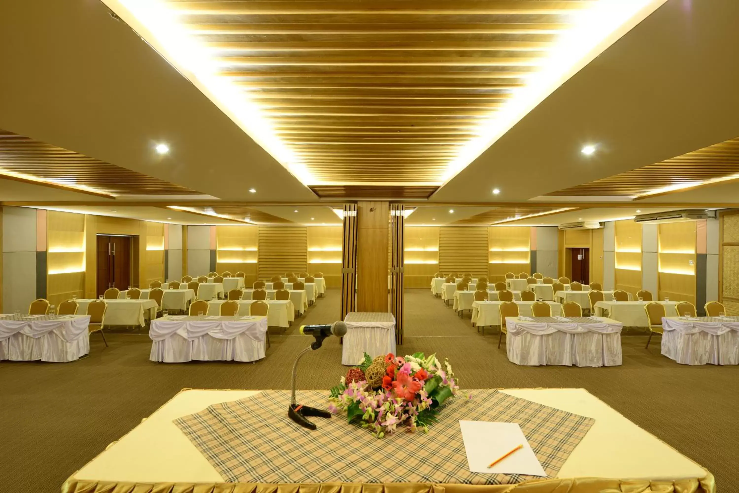 Meeting/conference room, Banquet Facilities in Royal Phala Cliff Beach Resort