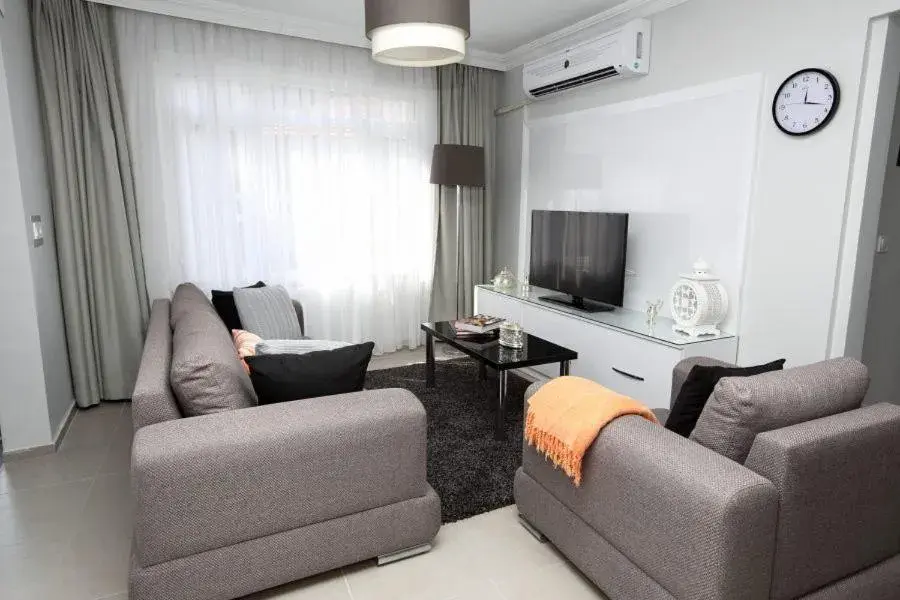 Communal lounge/ TV room, Seating Area in Alyon Hotel Taksim