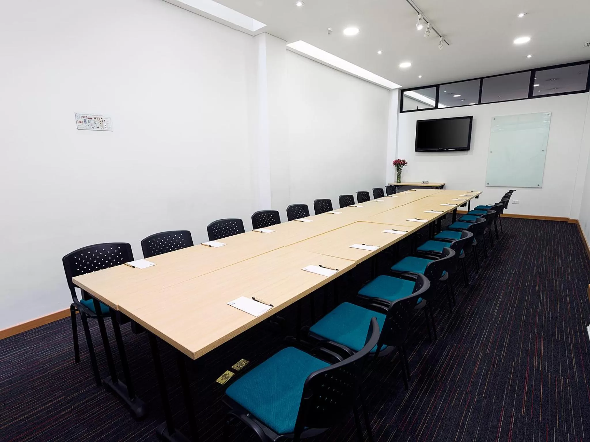 Meeting/conference room in Hotel bh Parque 93