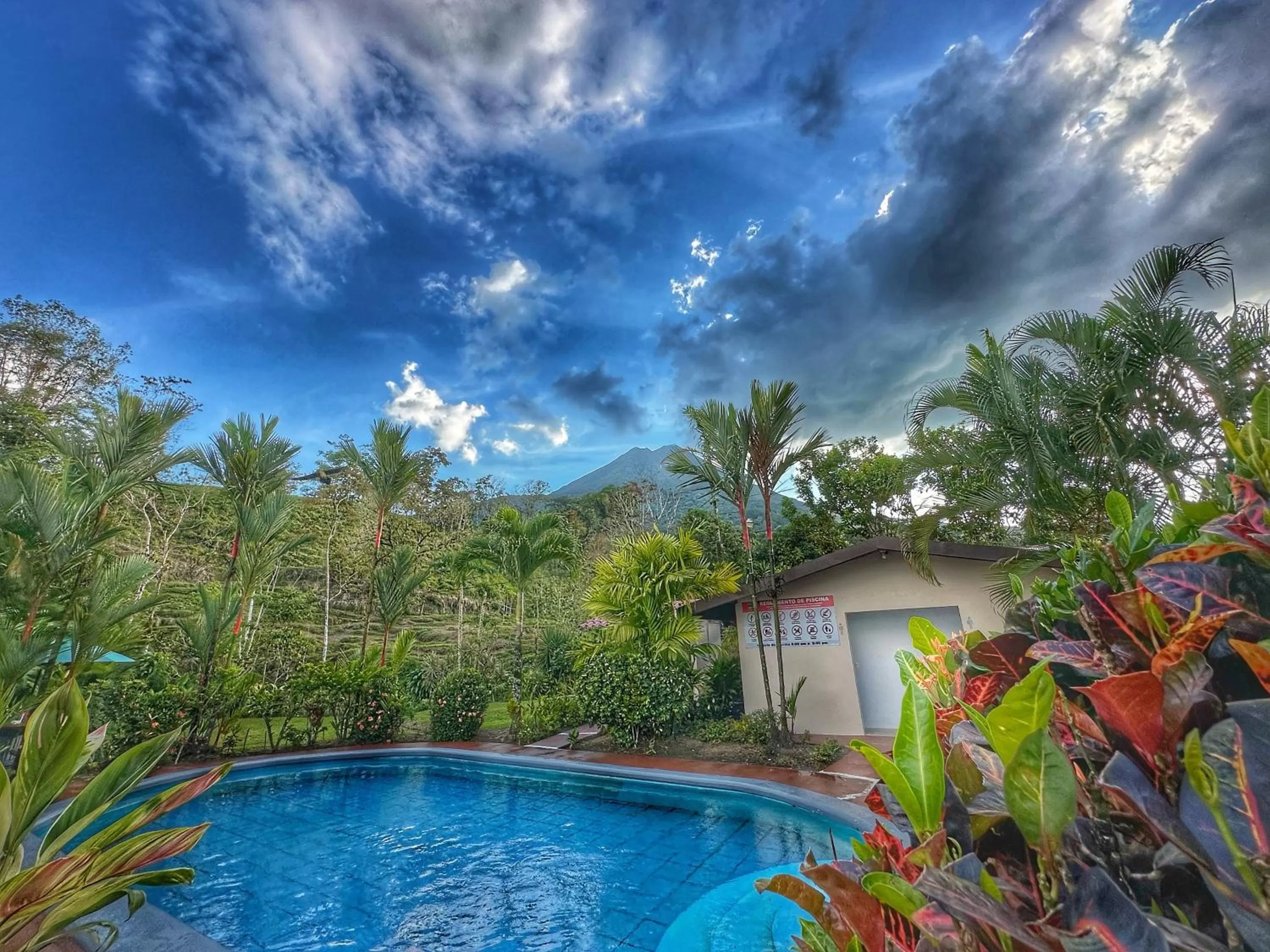 Loma Real Hot Springs Bed & Breakfast