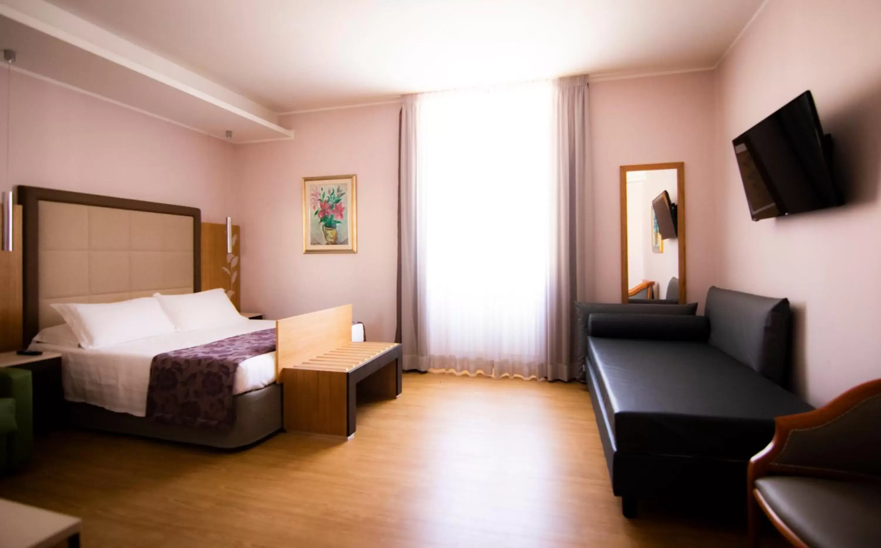 Photo of the whole room in Hotel Giolli Nazionale