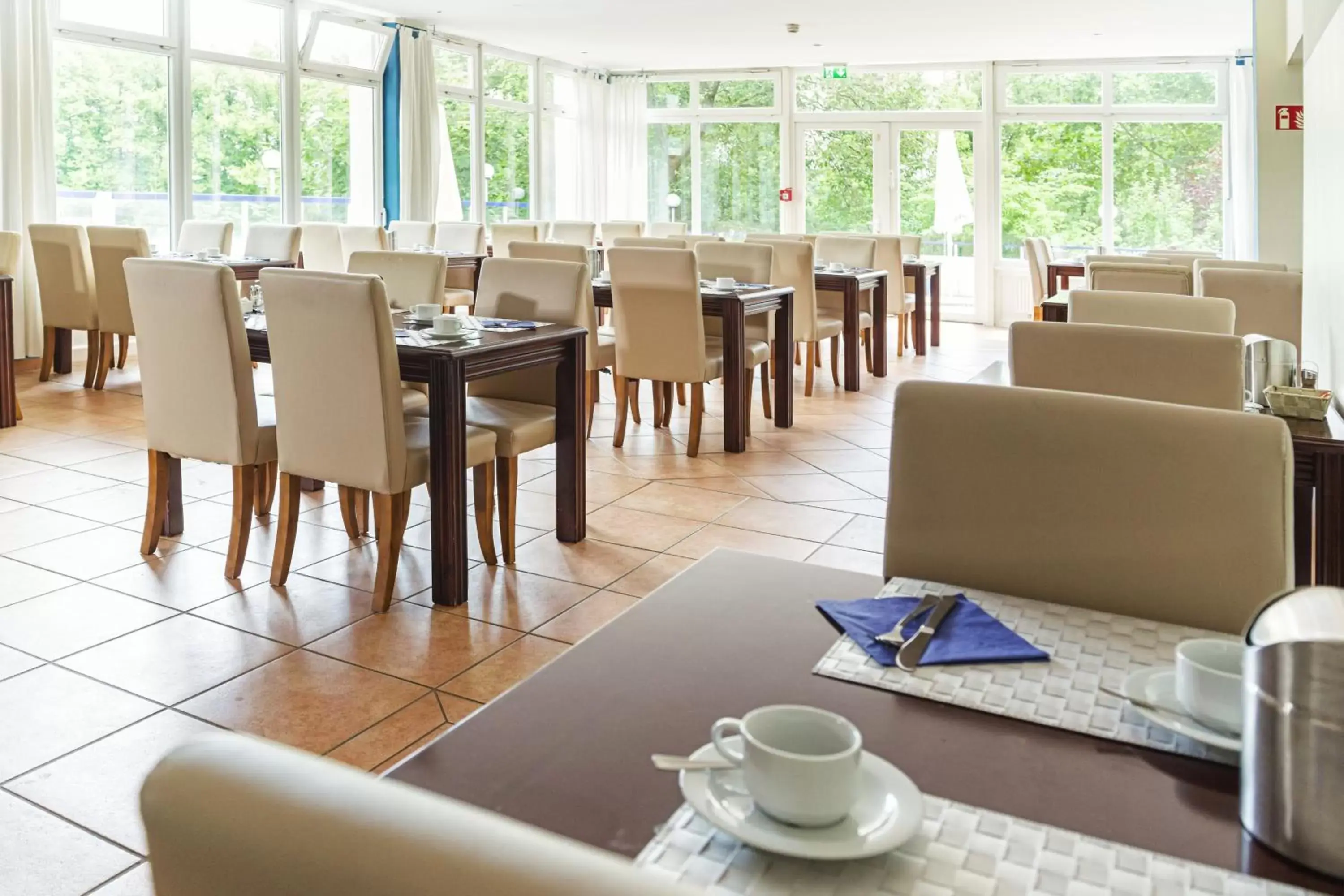 Restaurant/places to eat in Hotel Plöner See by Tulip Inn Restaurant/places to eat in Hotel Plöner See by Tulip Inn