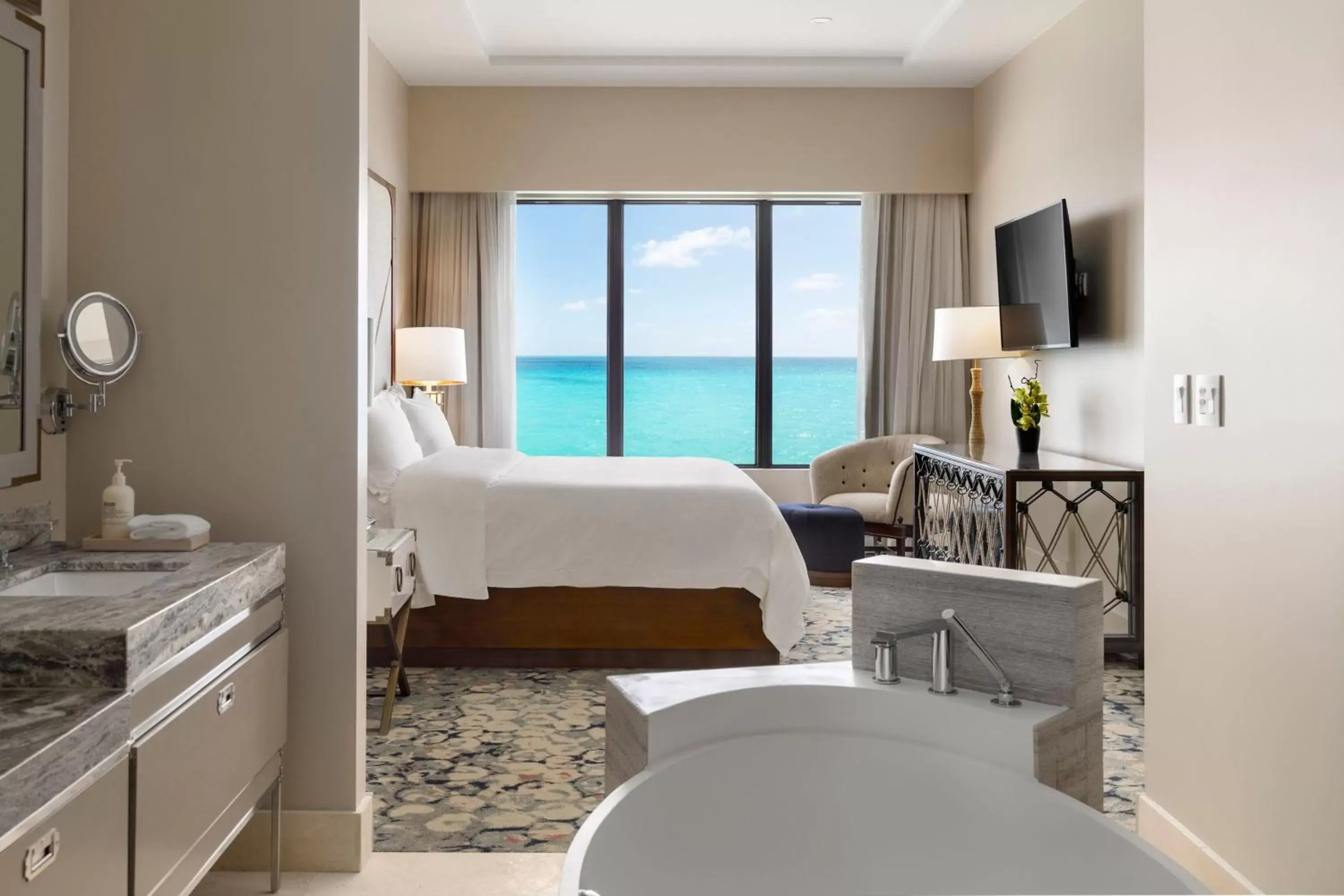 Bedroom, Sea View in The St Regis Bermuda Resort