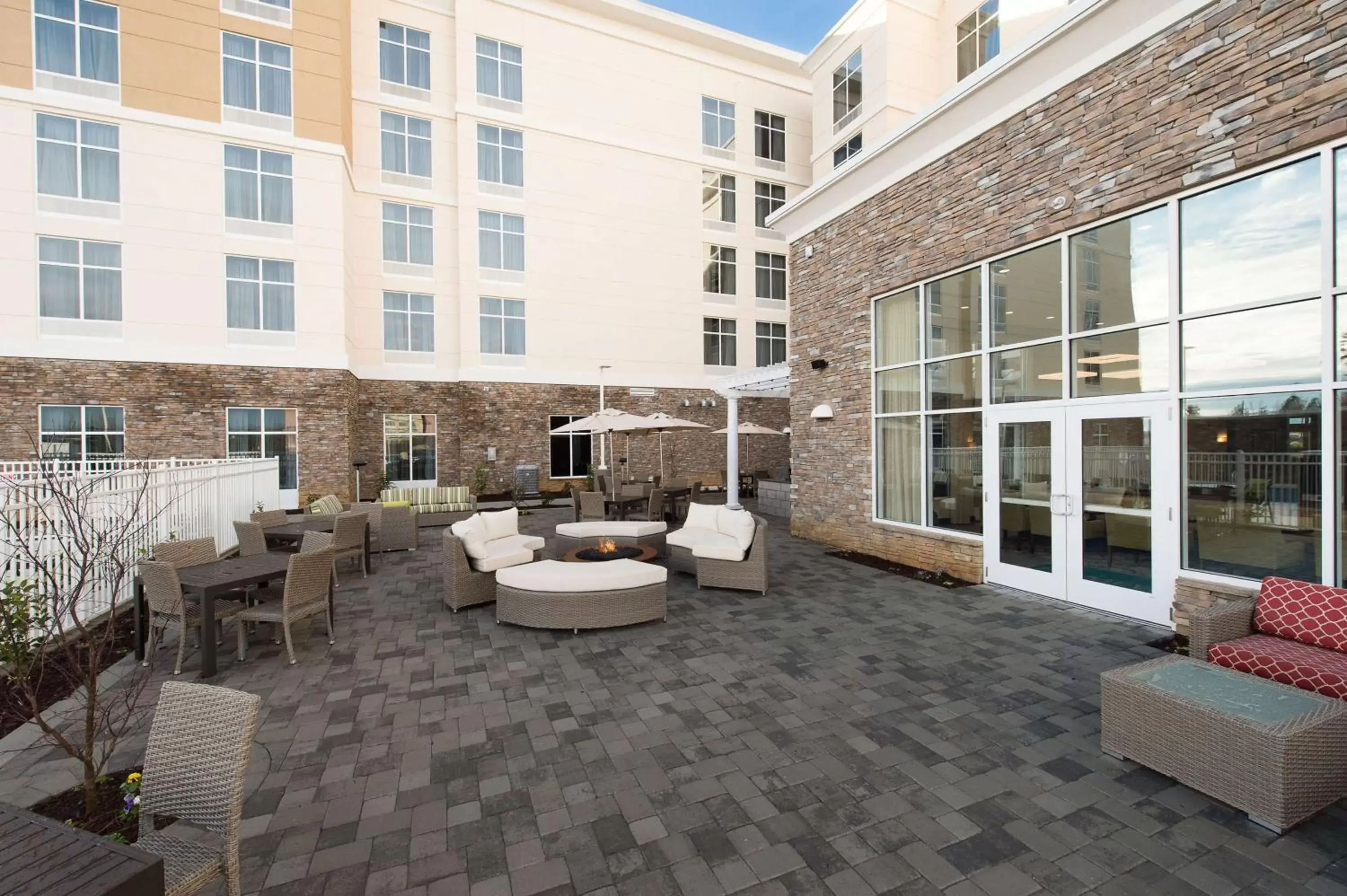Patio in Homewood Suites by Hilton Concord
