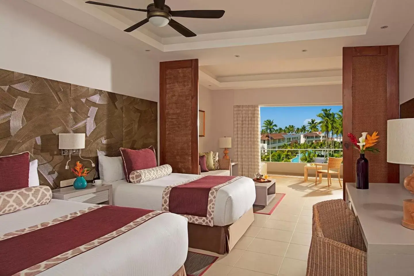 Bed in Dreams Royal Beach Punta Cana - All Inclusive Bed in Dreams Royal Beach Punta Cana - All Inclusive