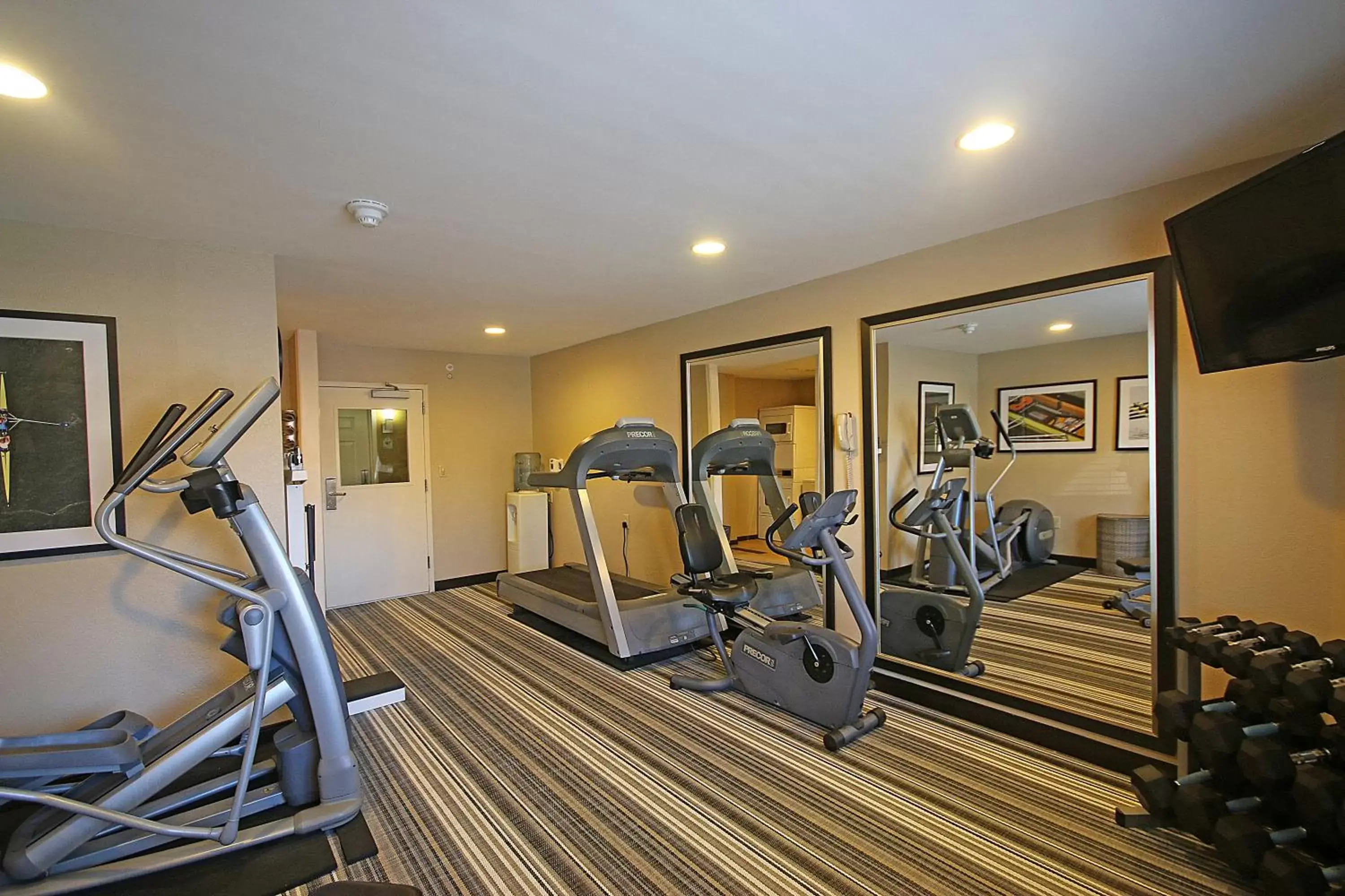 Fitness centre/facilities, Fitness Center/Facilities in Candlewood Suites Newport News-Yorktown, an IHG Hotel