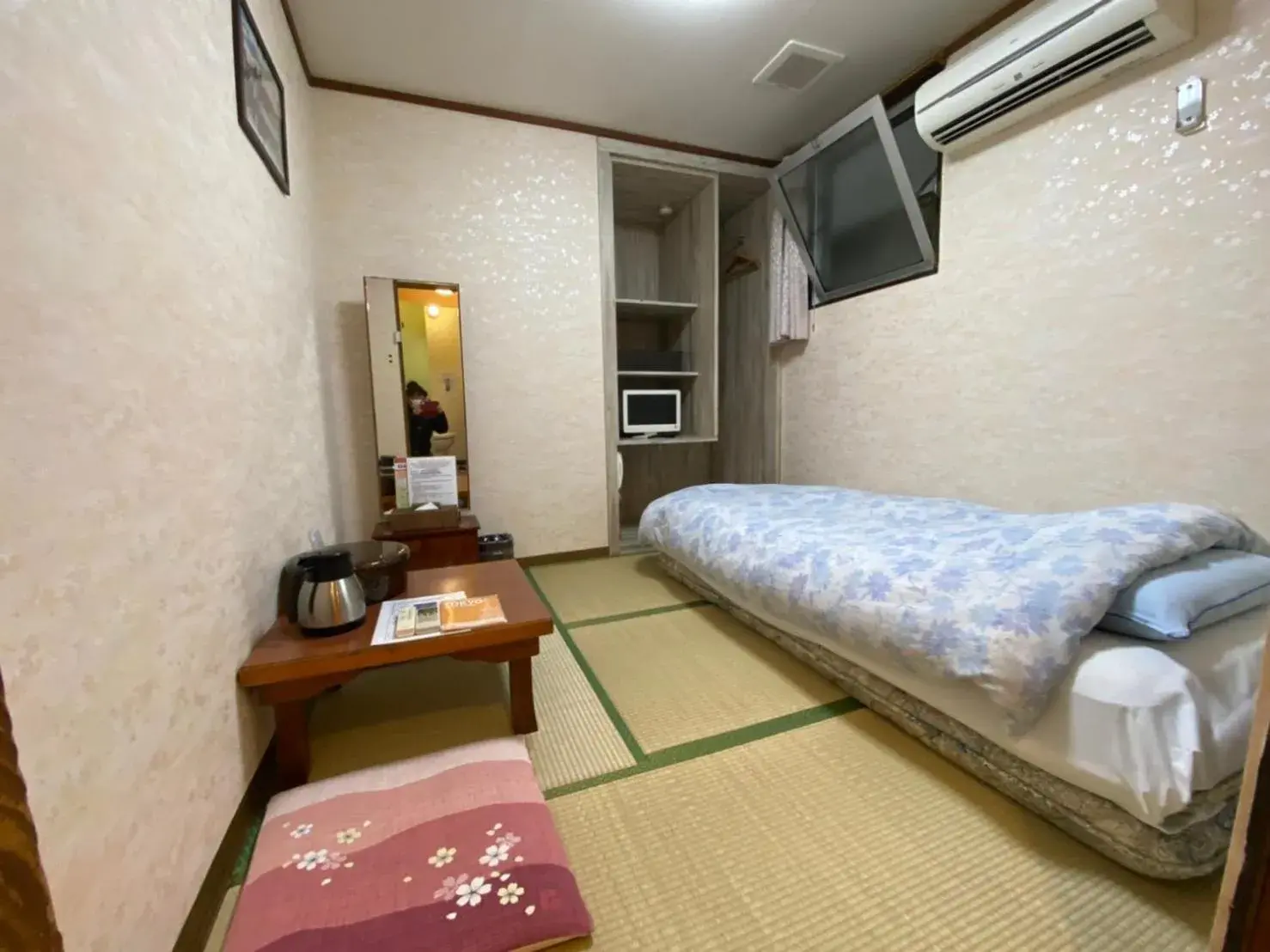 Single Room in Asakusa Ryokan Toukaisou Single Room in Asakusa Ryokan Toukaisou