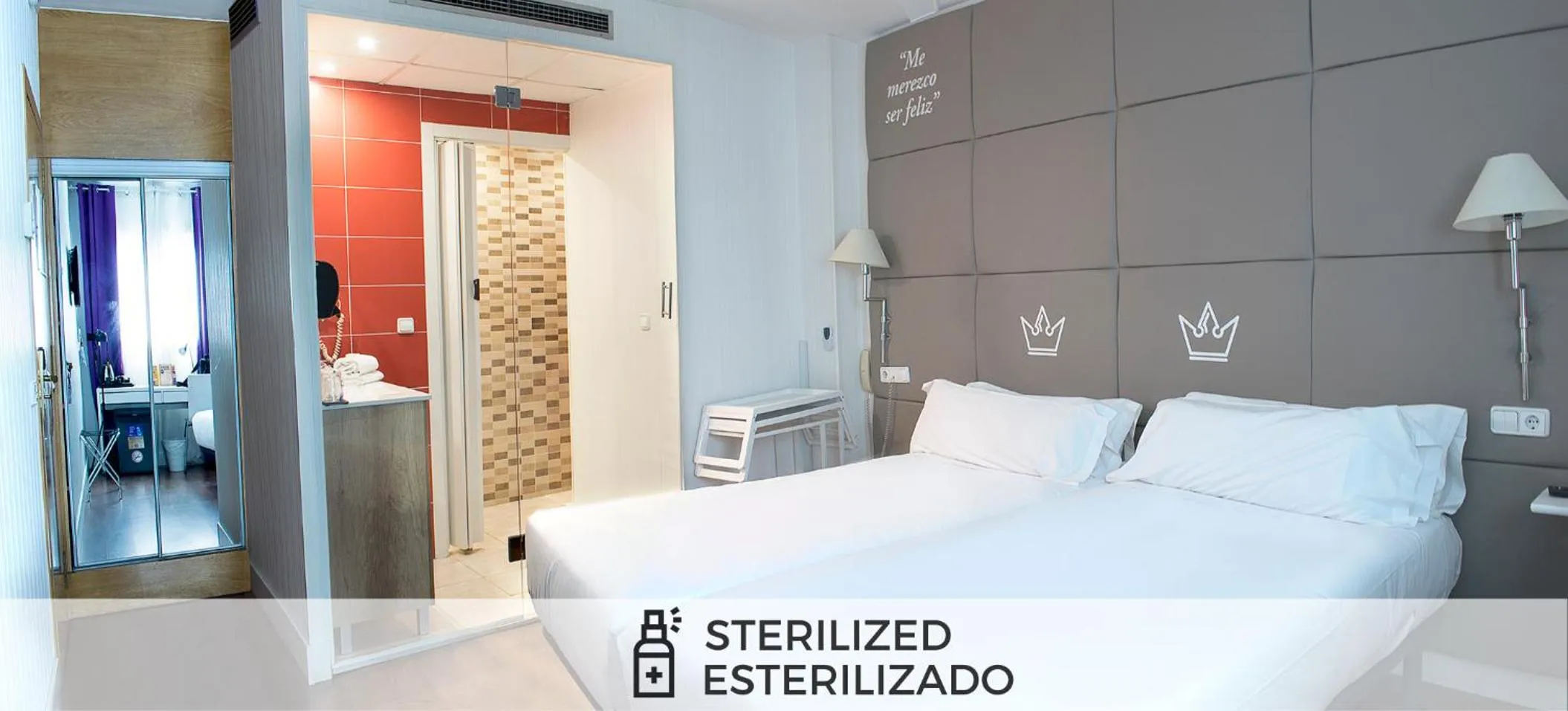 Photo of the whole room, Bed in Erase un Hotel