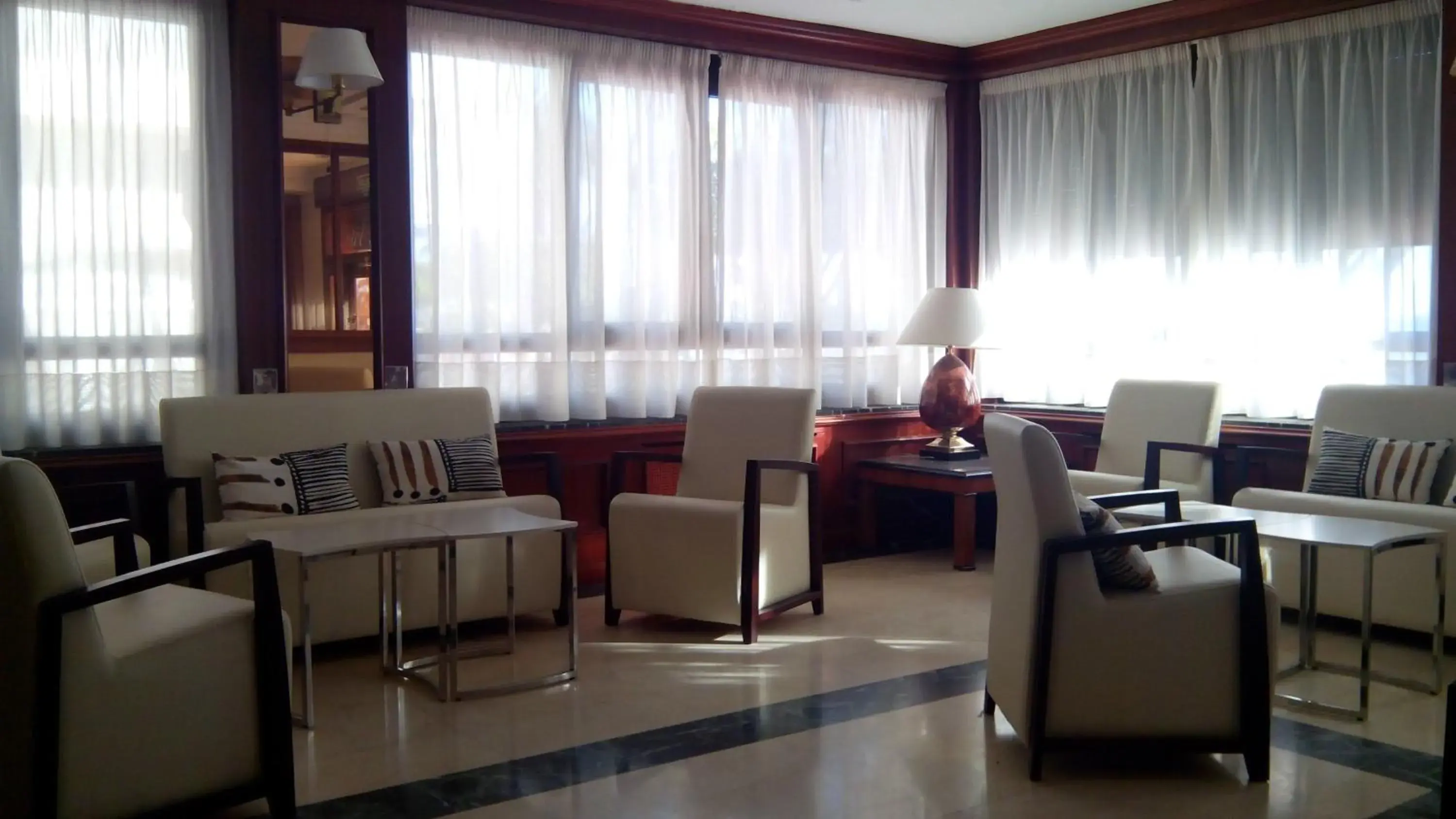 Communal lounge/ TV room, Restaurant/Places to Eat in Hotel Ribera