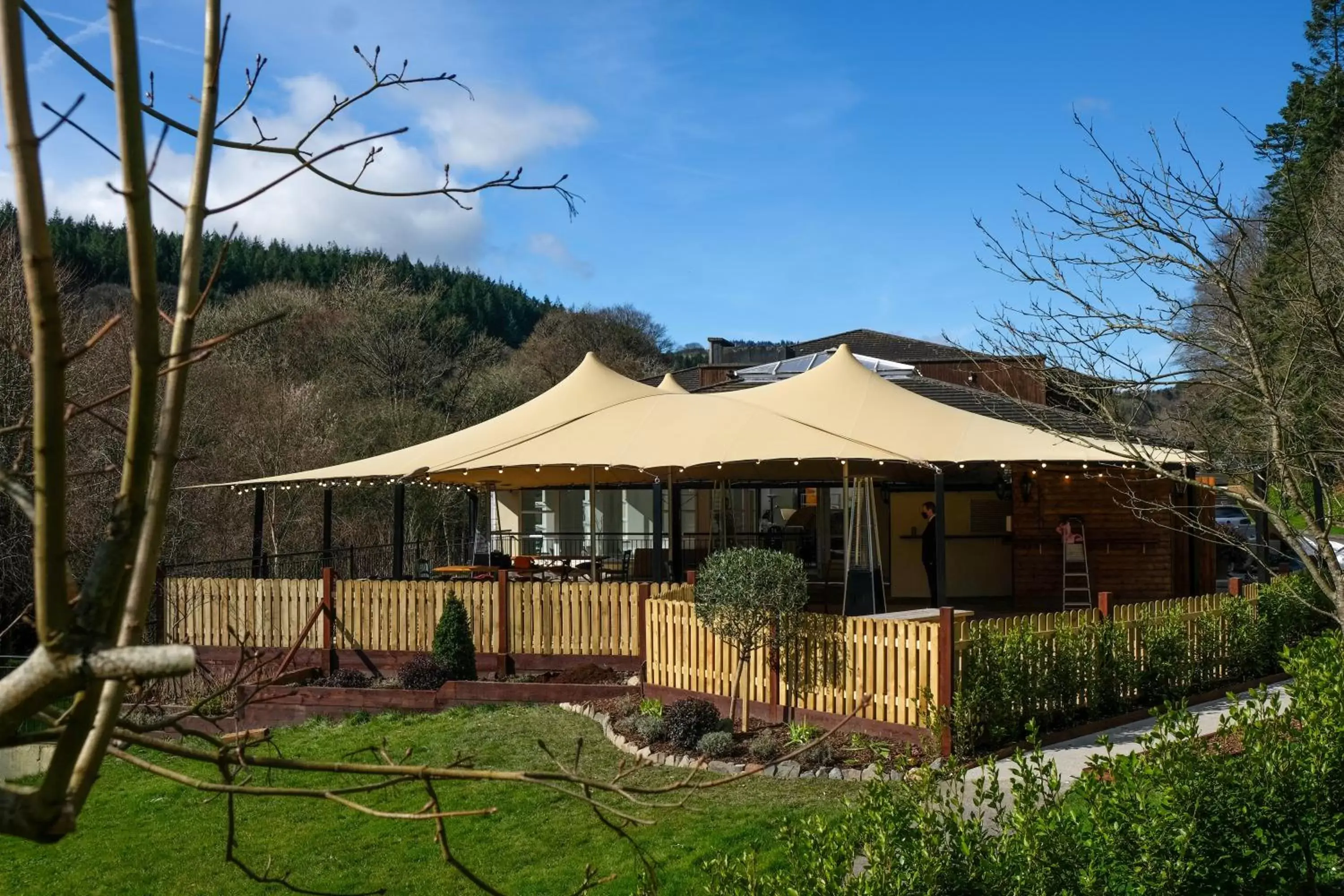 Dining area, Property Building in Woodenbridge Hotel