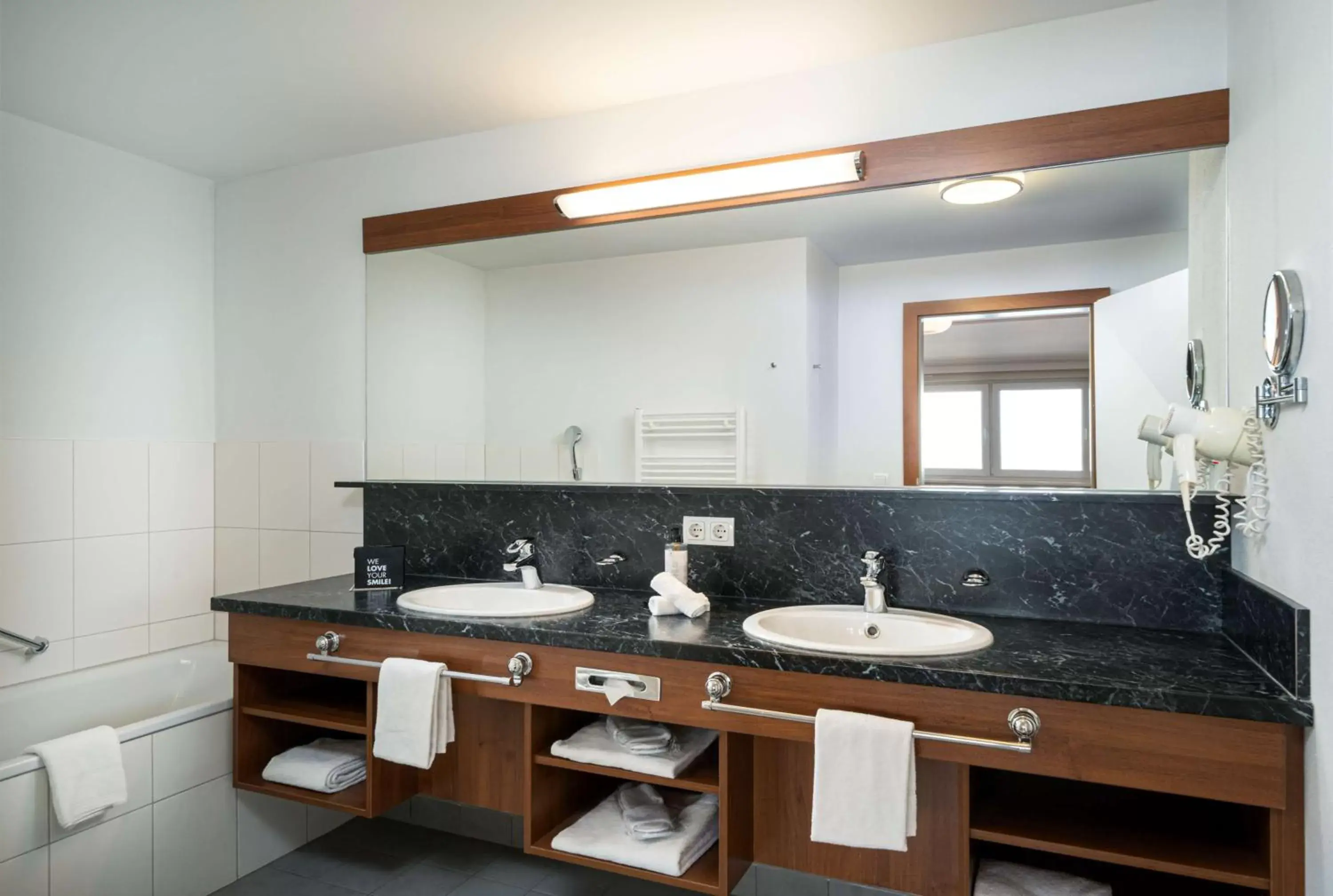 Photo of the whole room, Bathroom in KUHOTEL by Rilano