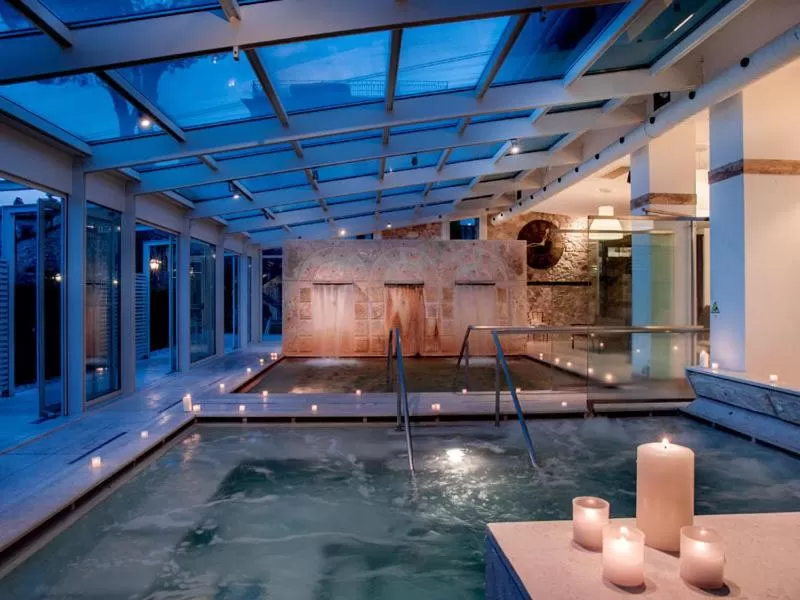 Hot Spring Bath in Albergo Le Terme