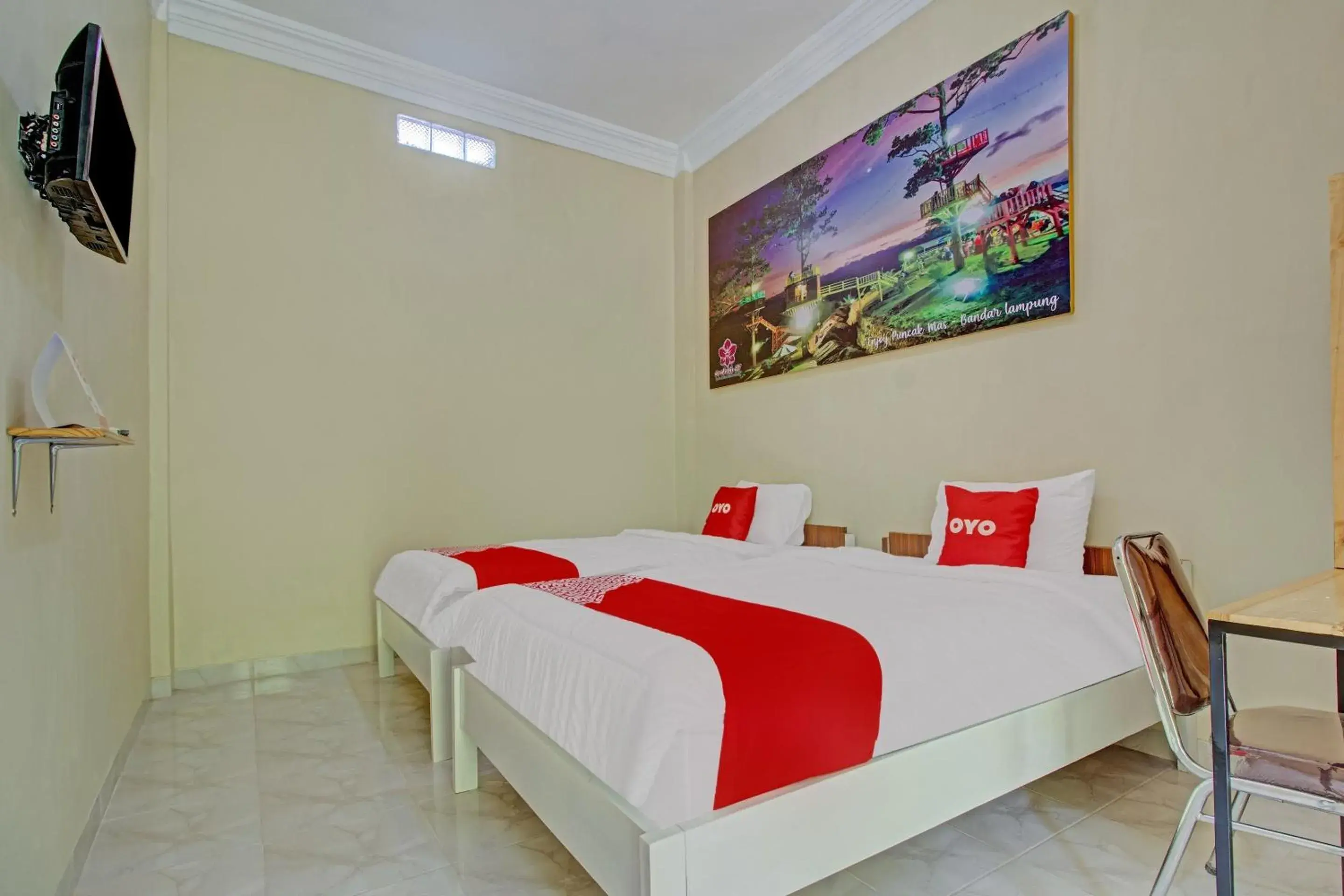 Bedroom, Bed in OYO 3774 Orchid 37 Syariah Guest House