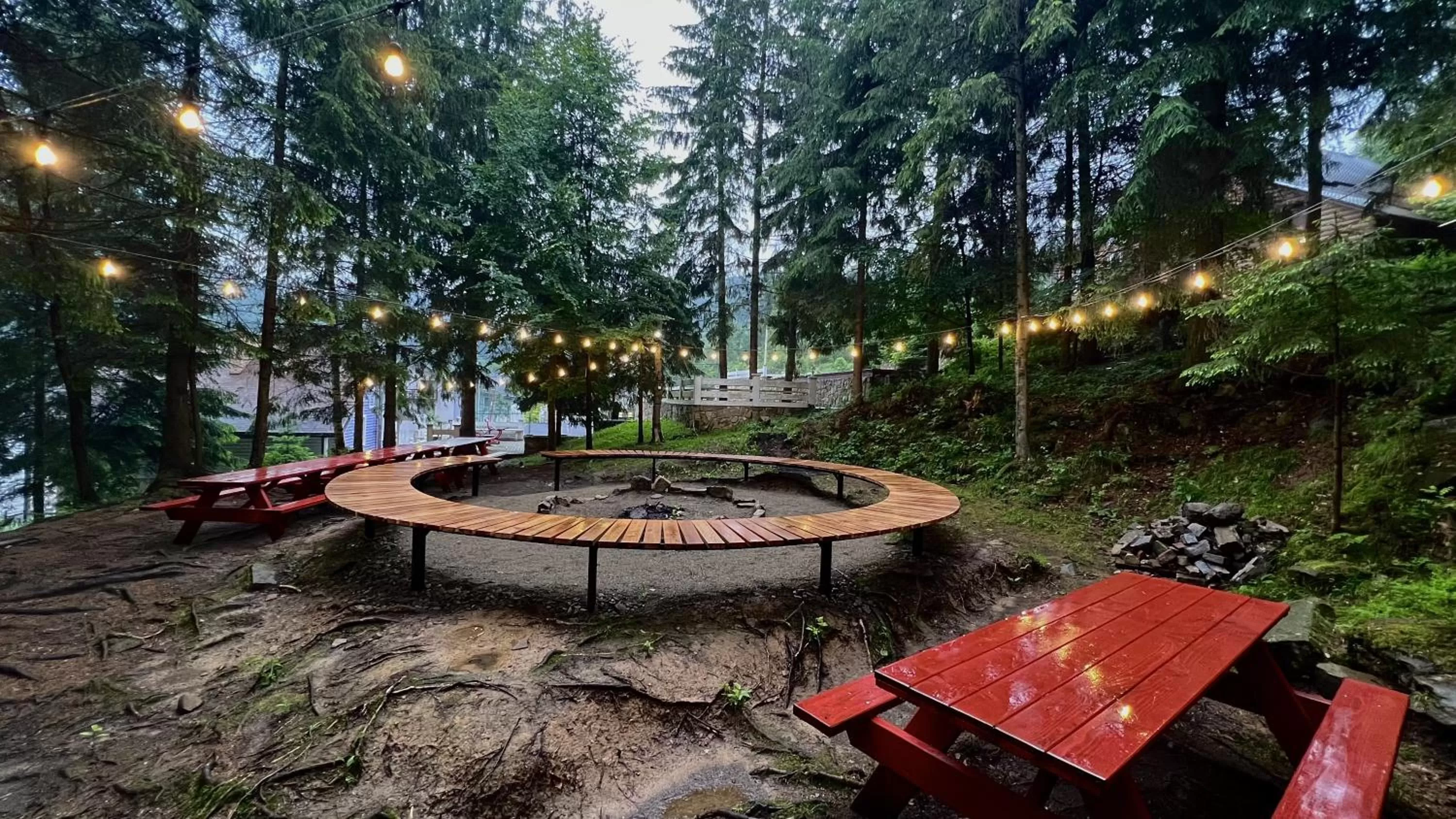 Seating area in Wellland Hotel