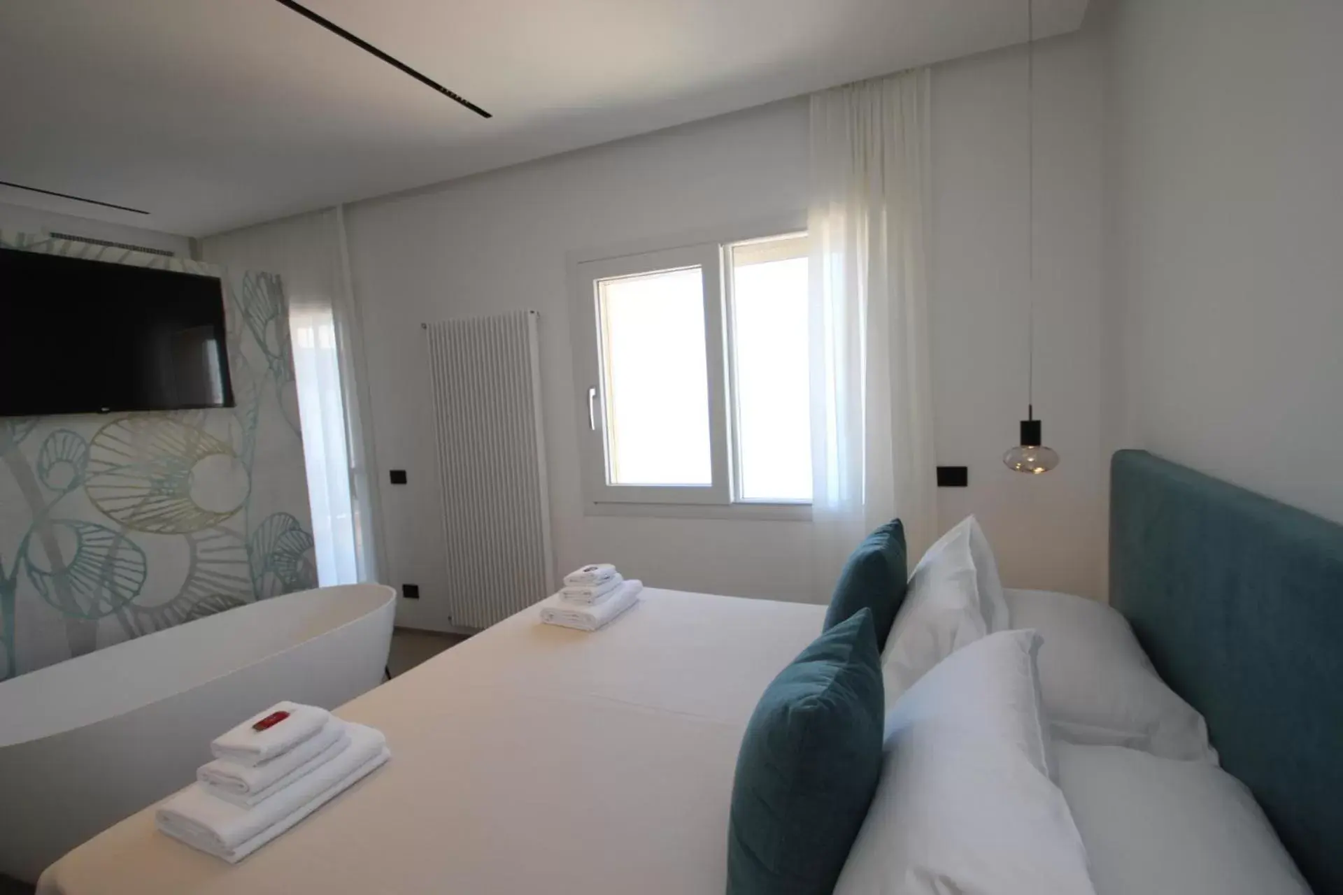 Bedroom, Bed in B&B Le Suites di Costanza