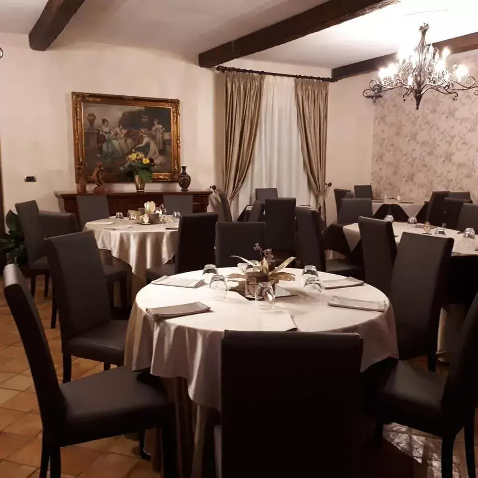 Restaurant/Places to Eat in Casale degli Ulivi