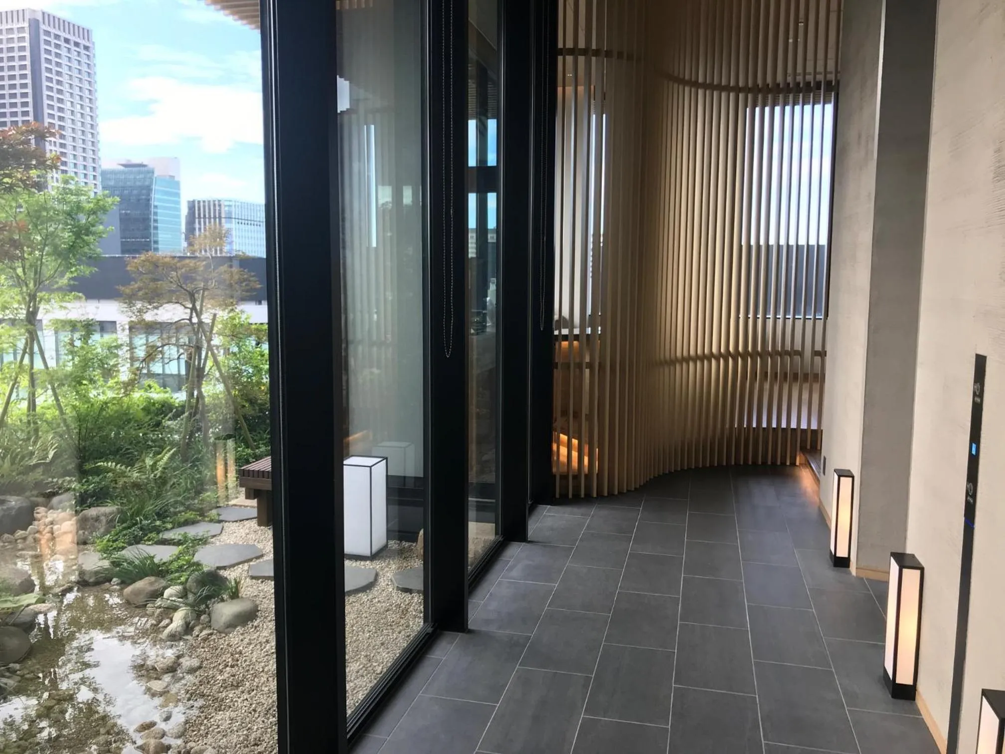 Area and facilities in Hotel Yaenomidori Tokyo