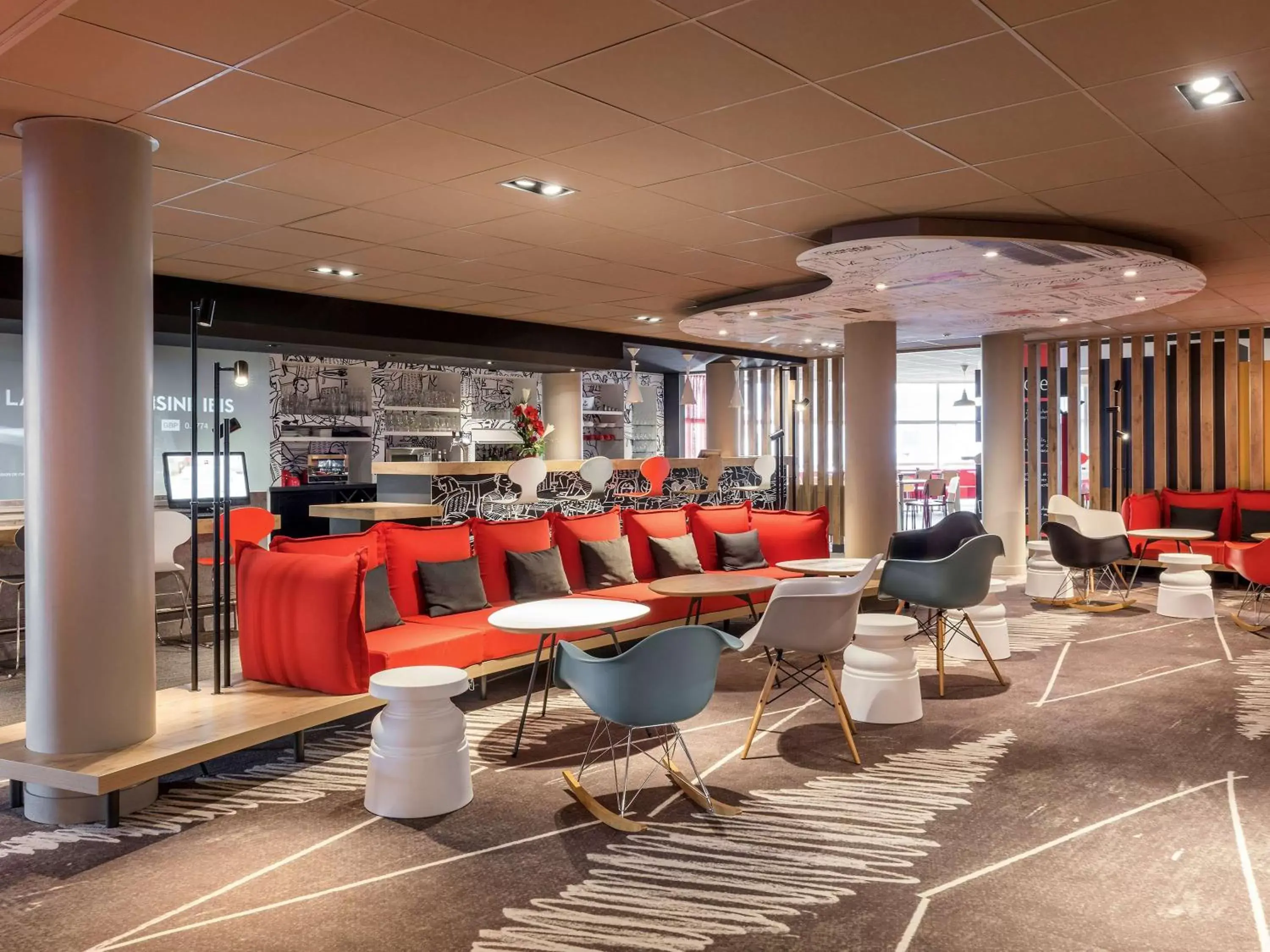 Lounge or bar, Restaurant/Places to Eat in ibis Le Havre Centre