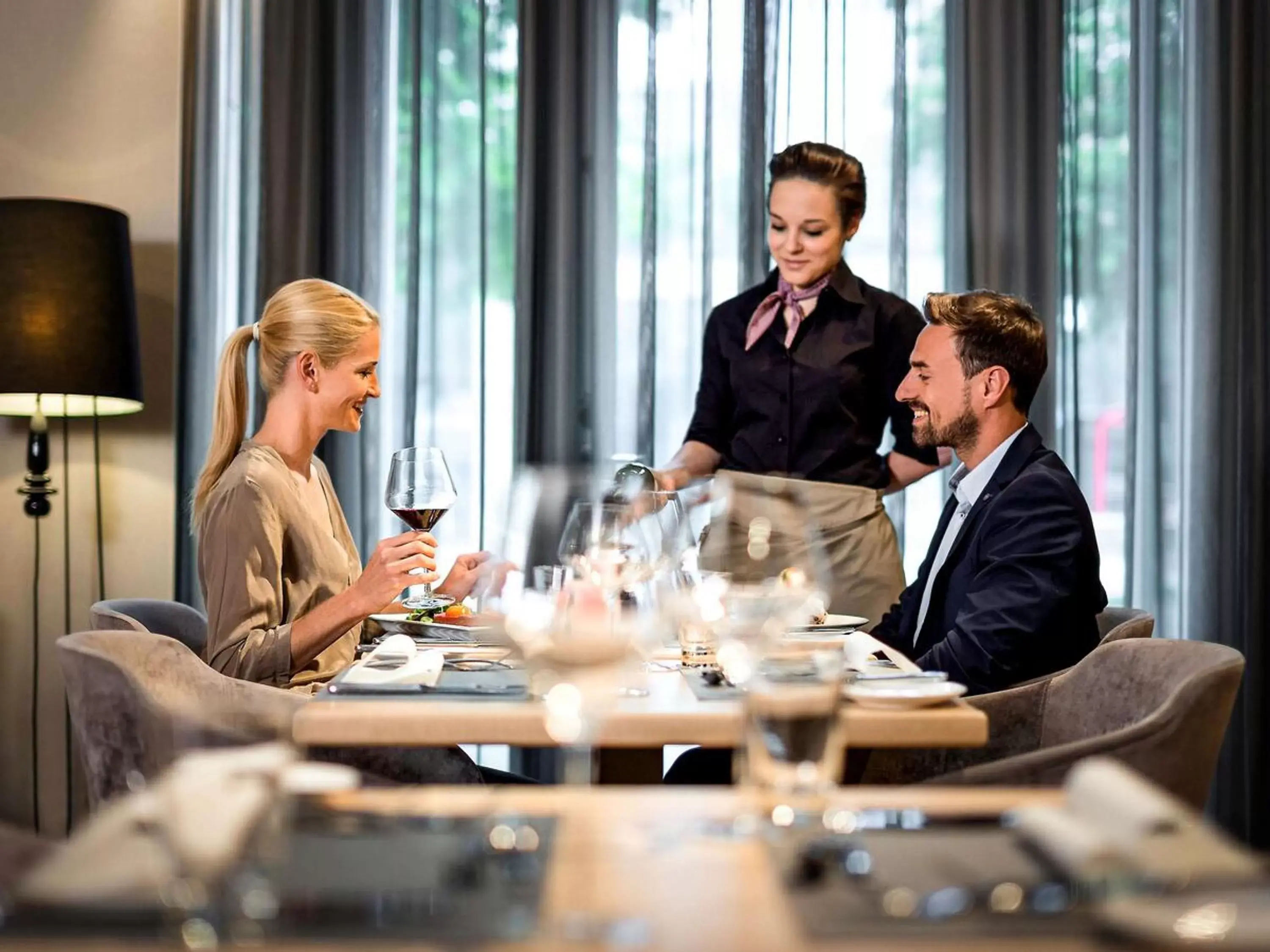 Restaurant/places to eat in Pullman Munich Restaurant/places to eat in Pullman Munich