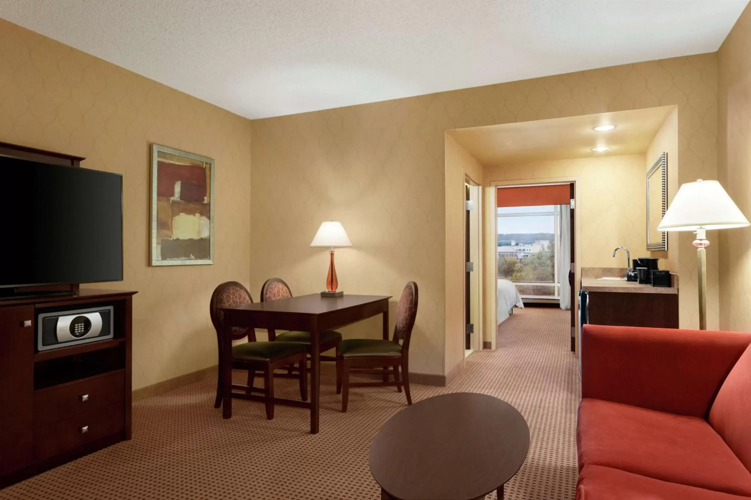 Bedroom, Seating Area in Embassy Suites Huntsville