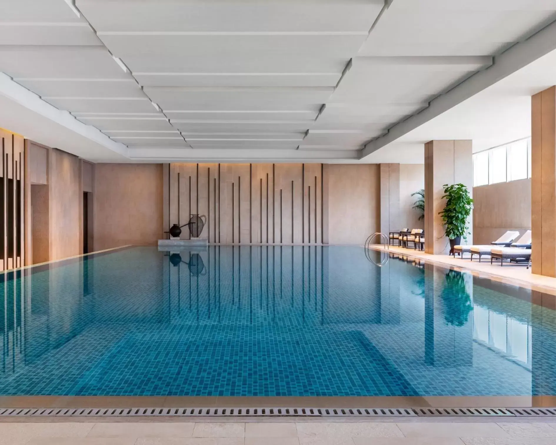 Public Bath, Swimming Pool in Shangri-La Qufu