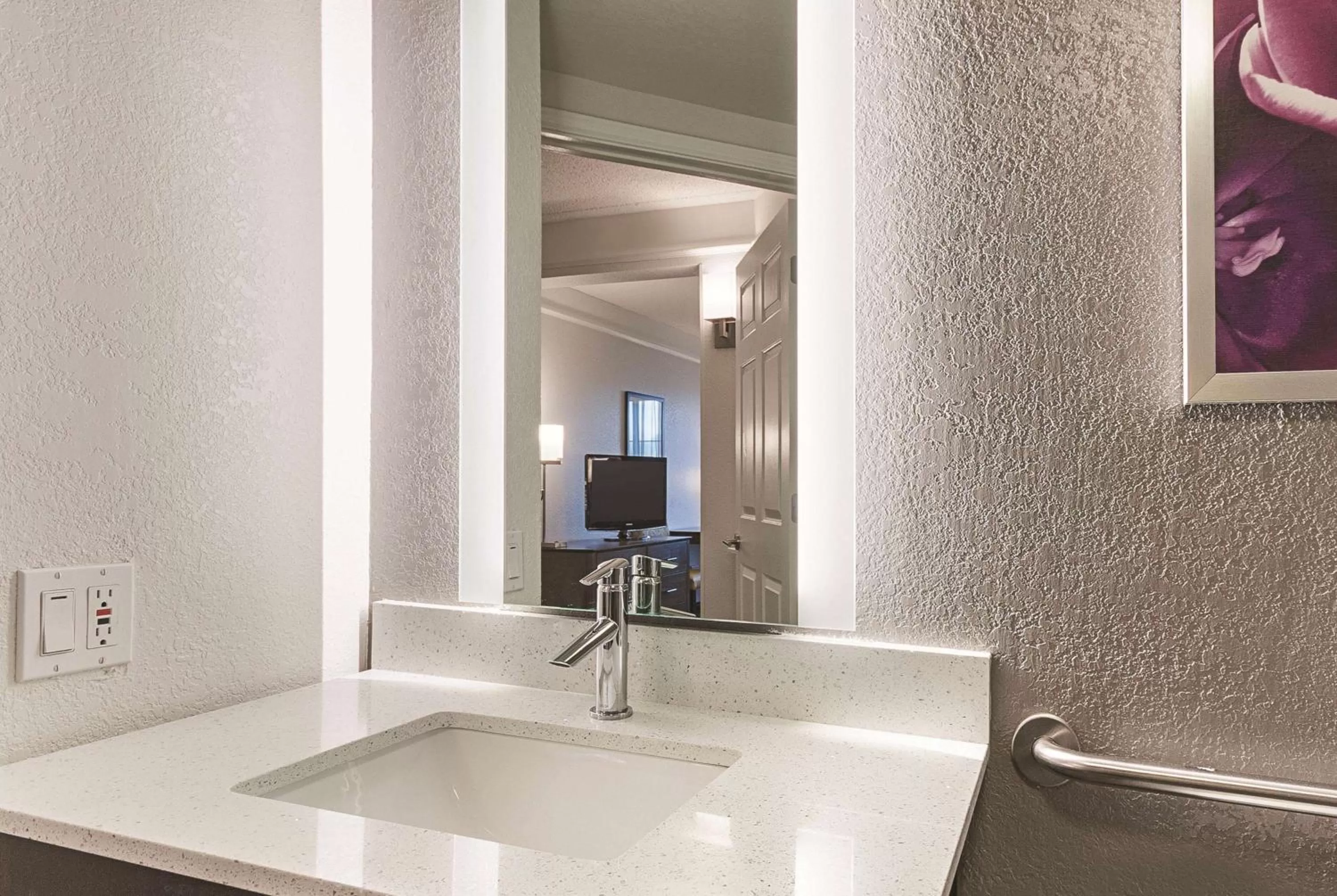 Photo of the whole room in La Quinta by Wyndham Grand Junction Airport