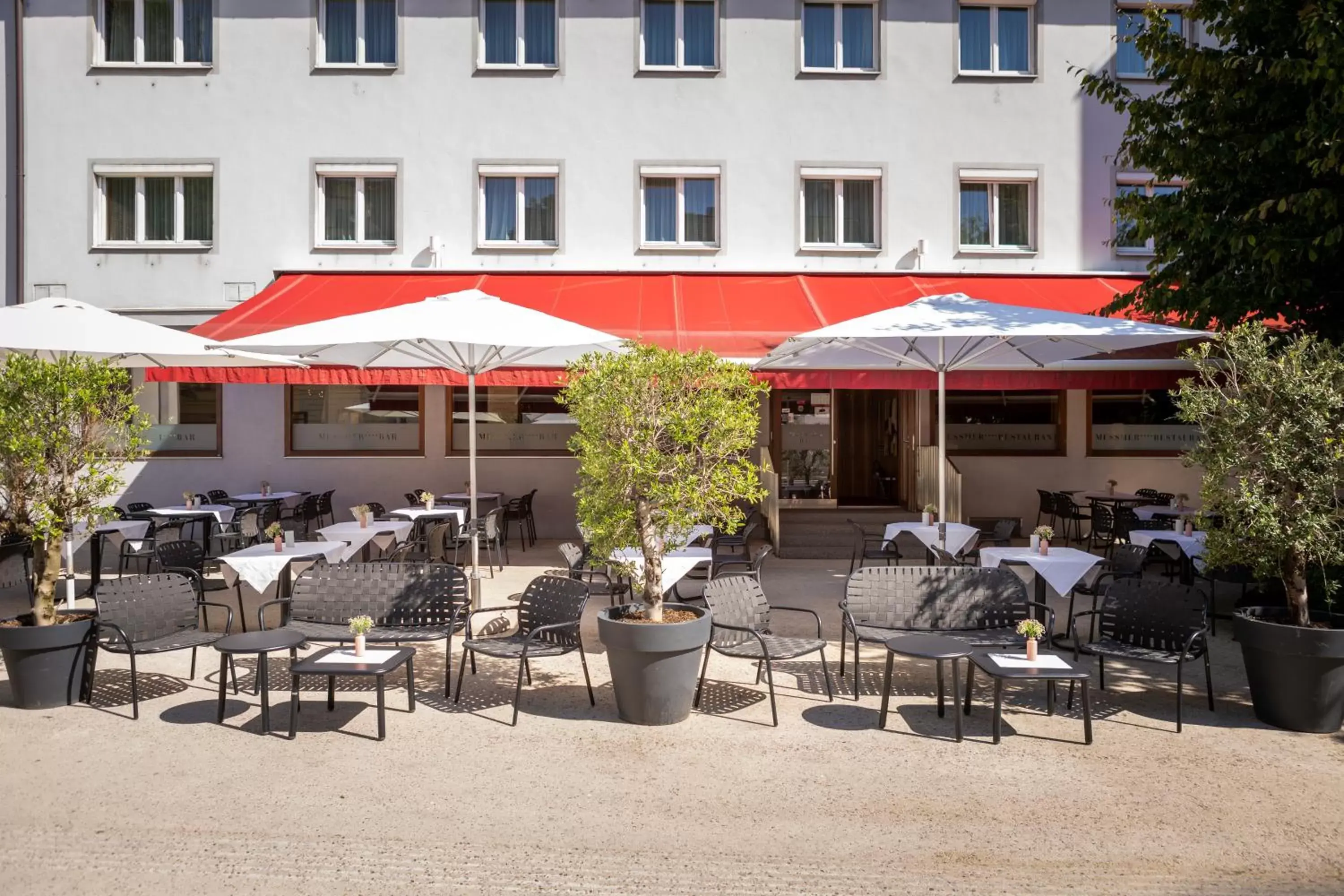 Balcony/Terrace, Restaurant/Places to Eat in Hotel Messmer