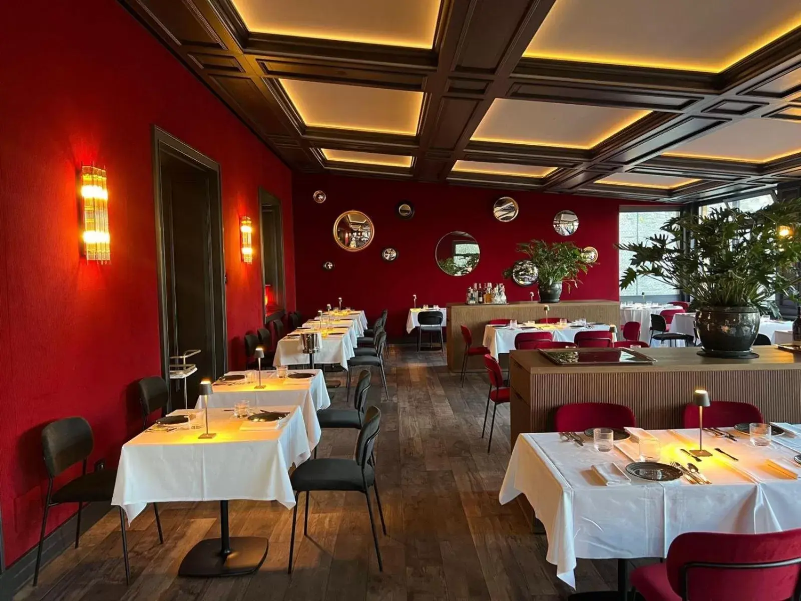 Restaurant/Places to Eat in Le Funi Hotel