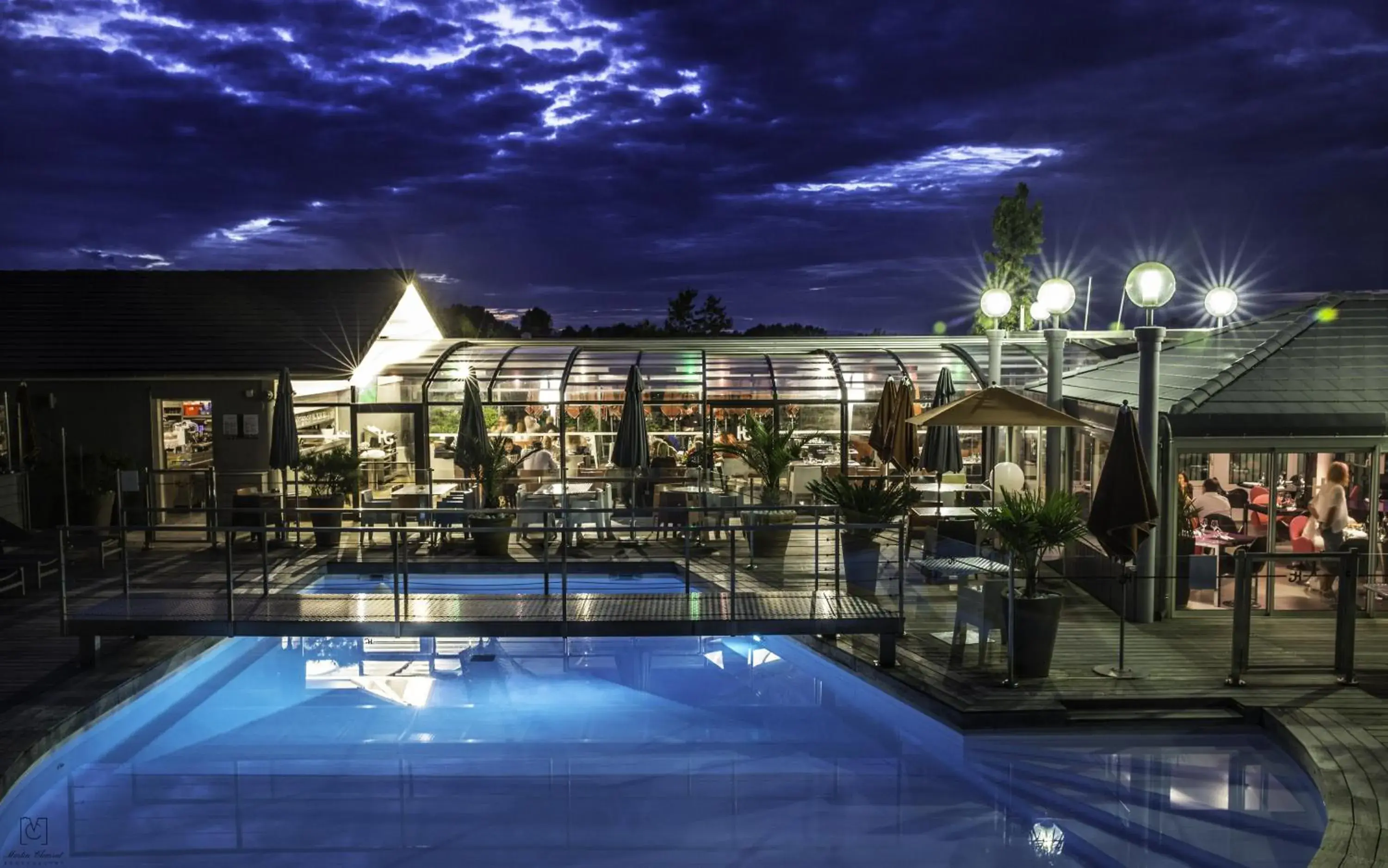 Patio, Swimming Pool in Hotel Du Golf