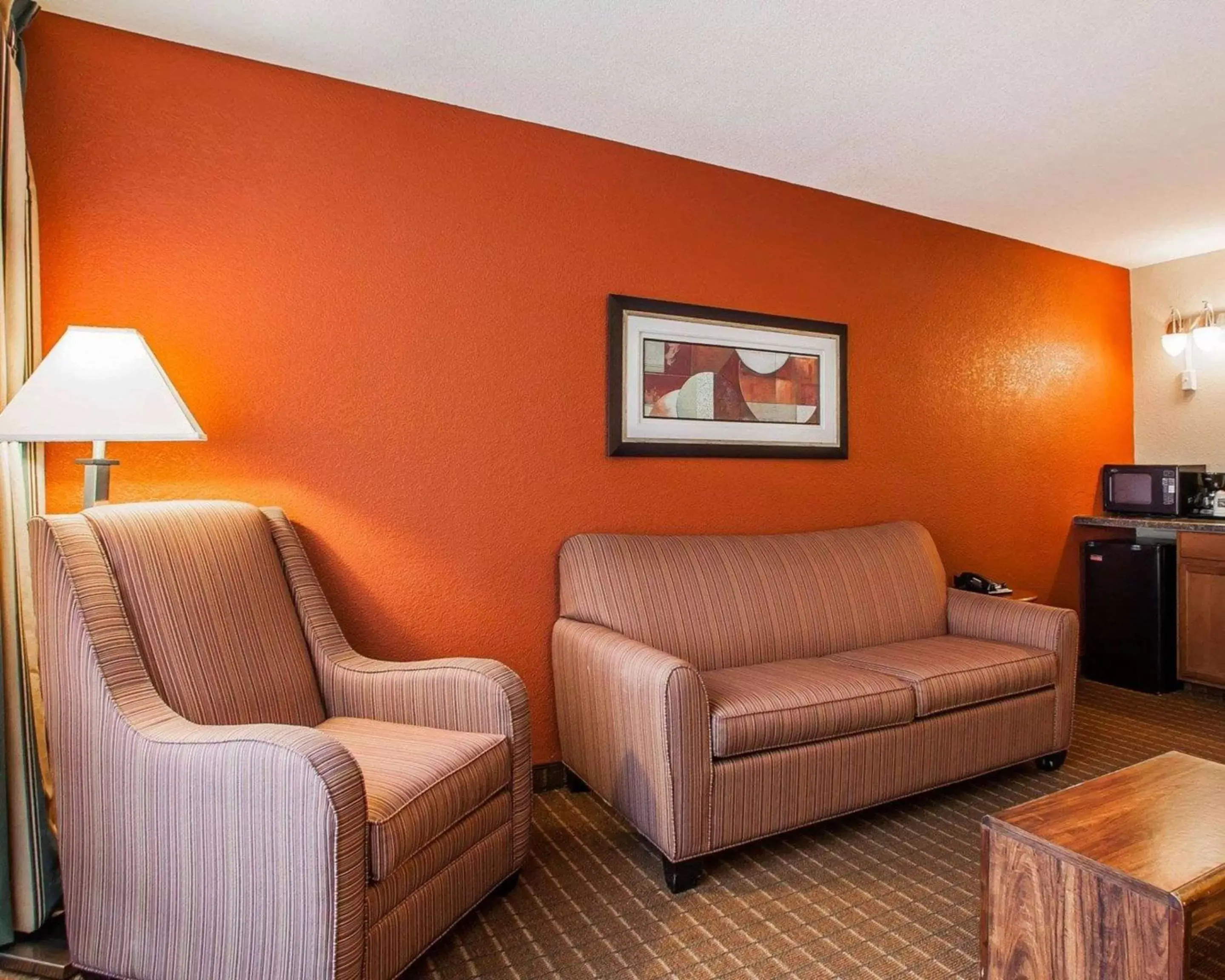 Bedroom, Seating Area in Quality Inn Fort Dodge
