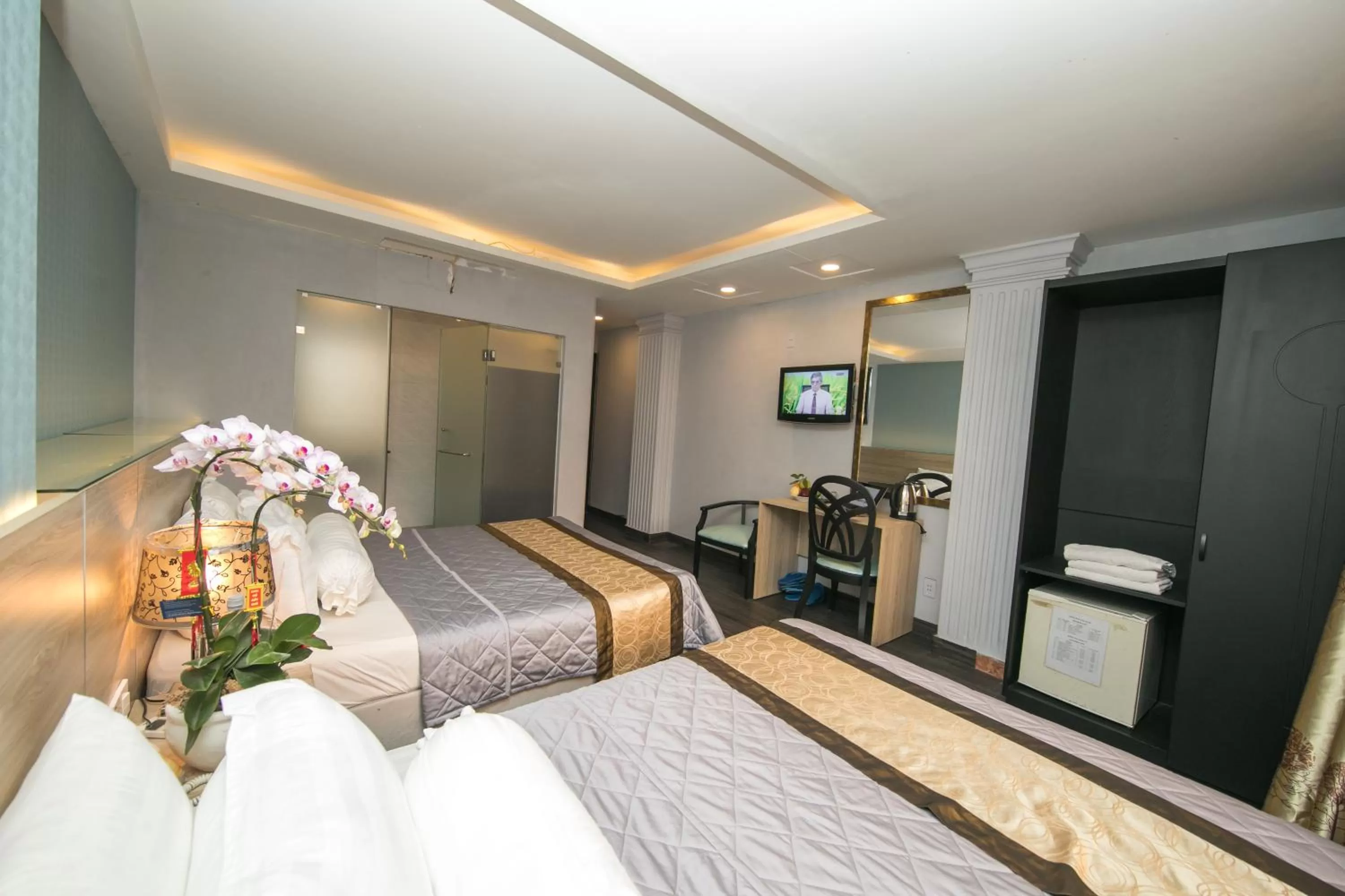 Beach, Bed in Nouveau Happy Inn - Bến Thành