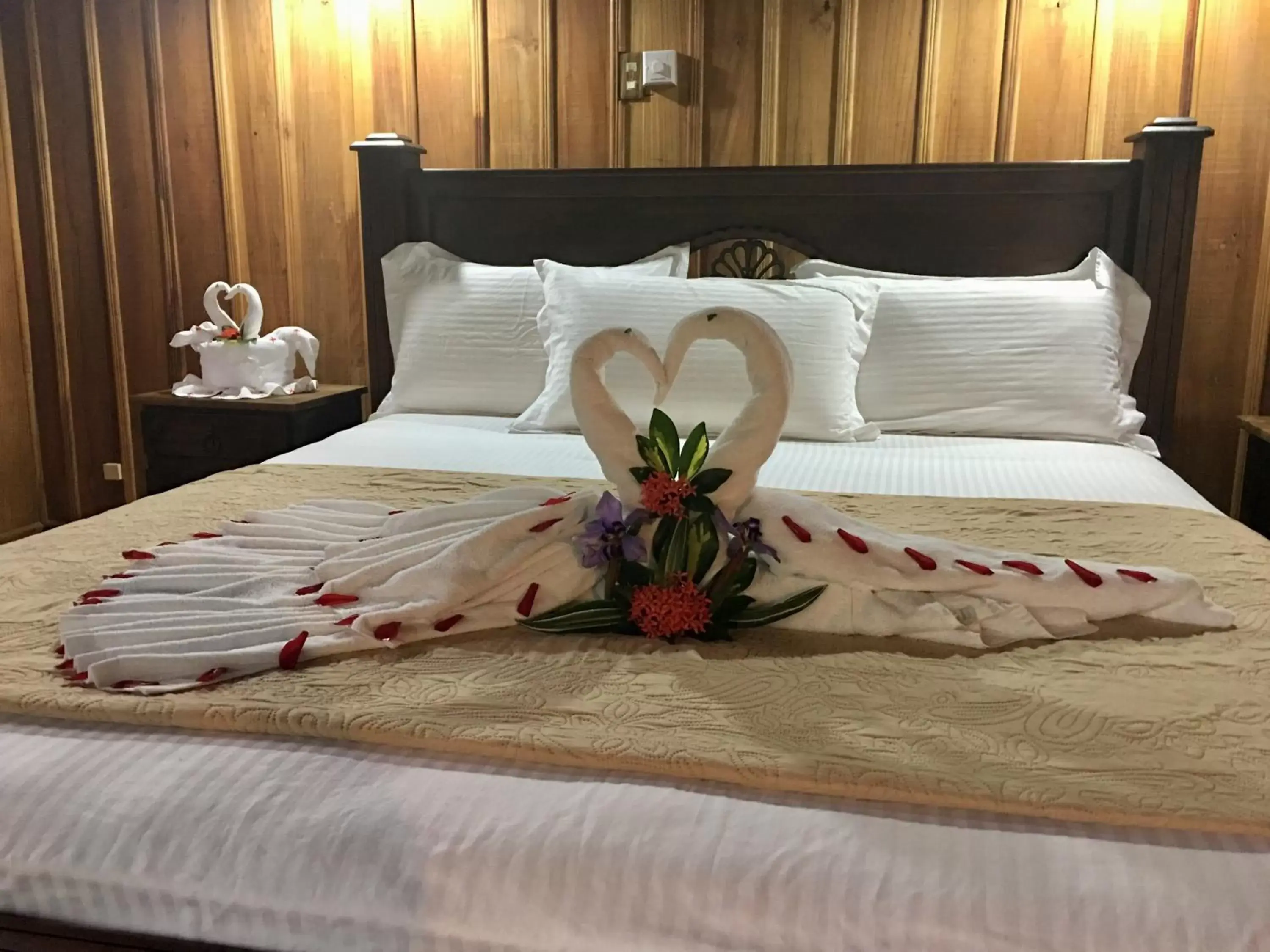 Bed in Hotel Kokoro Mineral Hot Springs