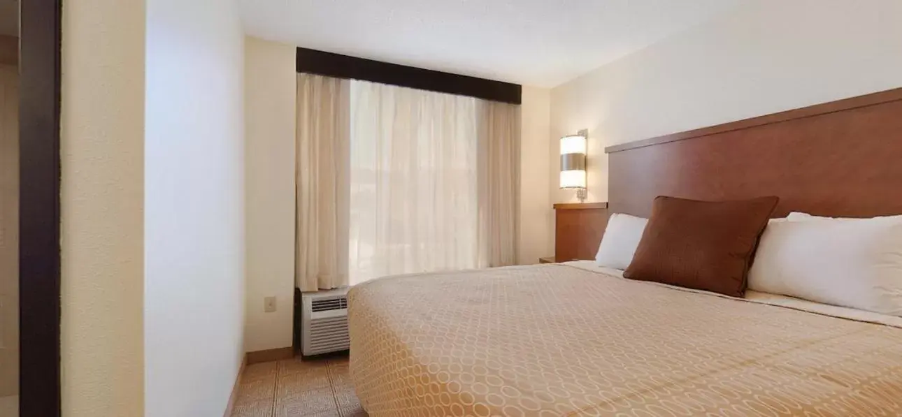 Queen Room with Two Queen Beds and Sofa Bed - High Floor in Hyatt Place Raleigh Cary