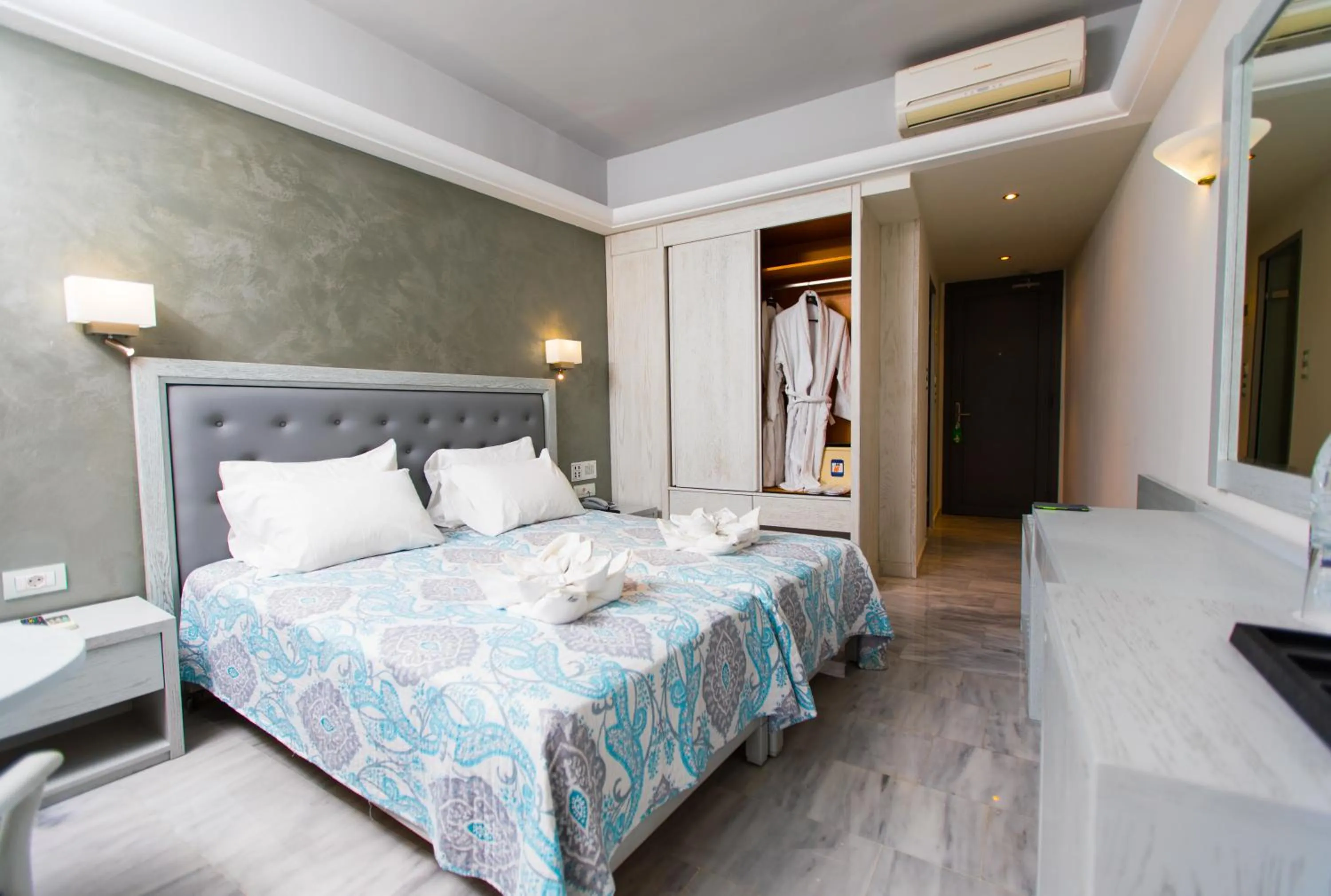 Bedroom, Bed in Anita Beach Hotel- Adults Only