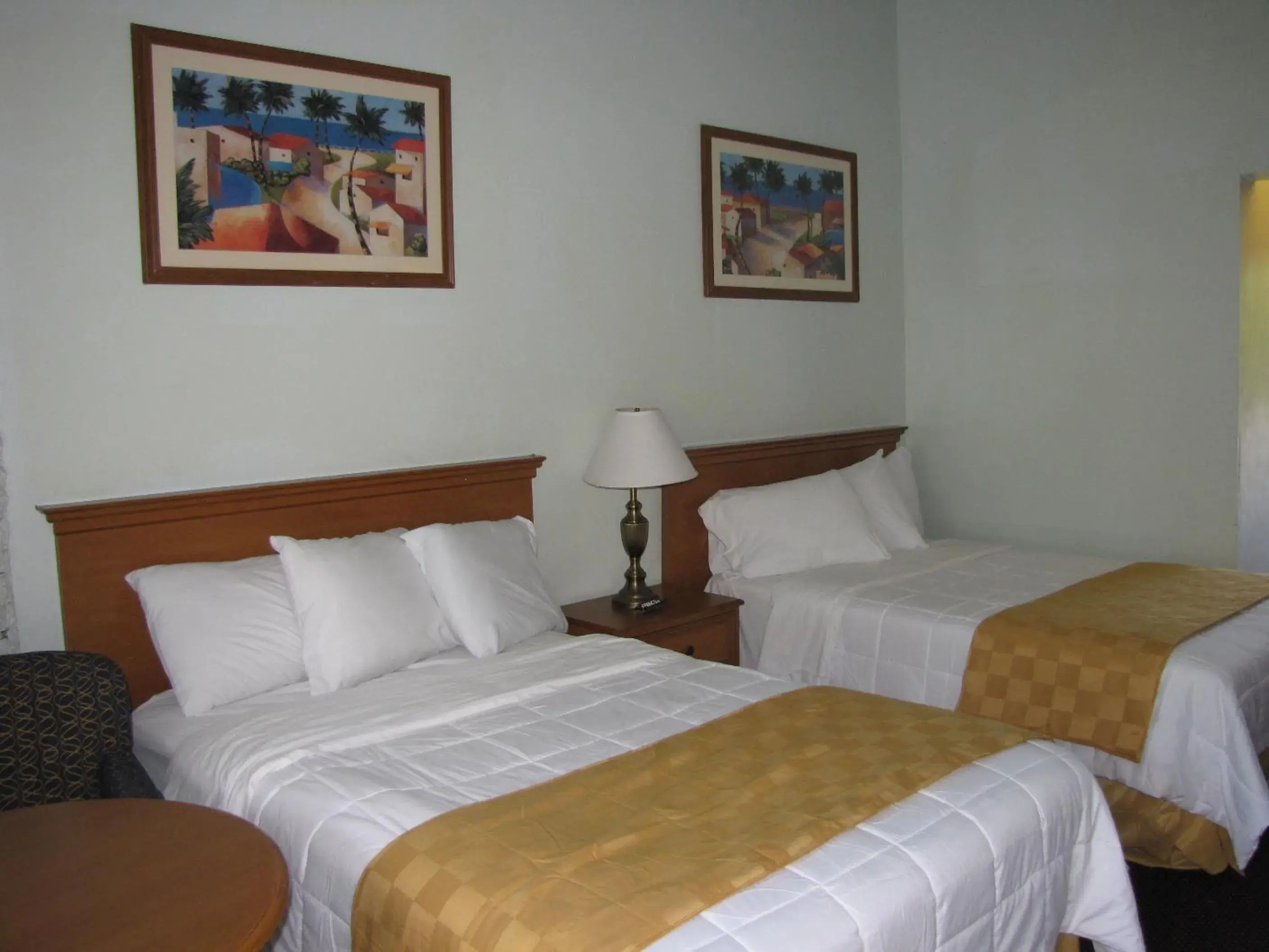 Double Room with Two Double Beds - Non-Smoking in A-1 Budget Motel Double Room with Two Double Beds - Non-Smoking in A-1 Budget Motel