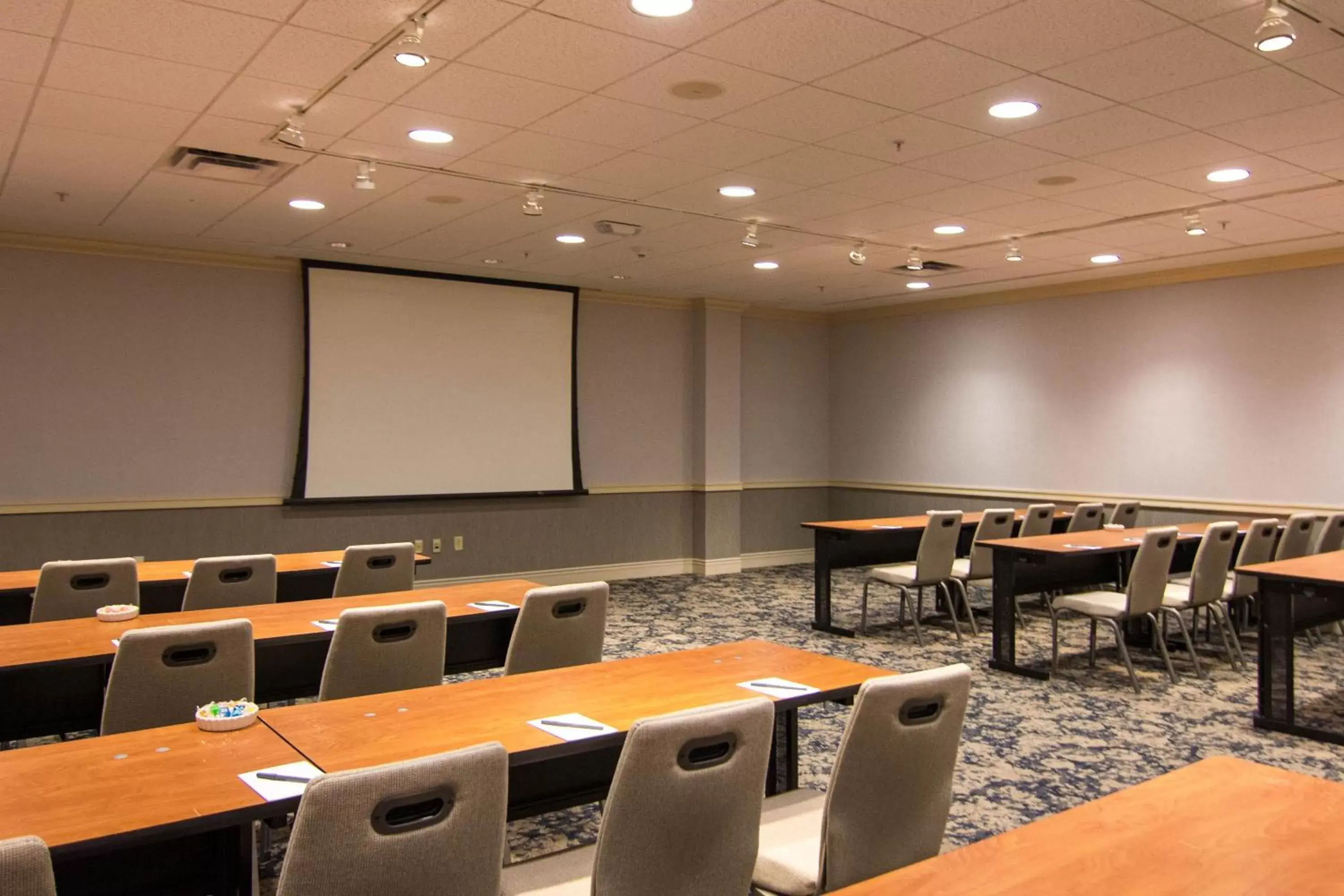 Meeting/conference room, Business Area/Conference Room in Crowne Plaza Syracuse, an IHG Hotel