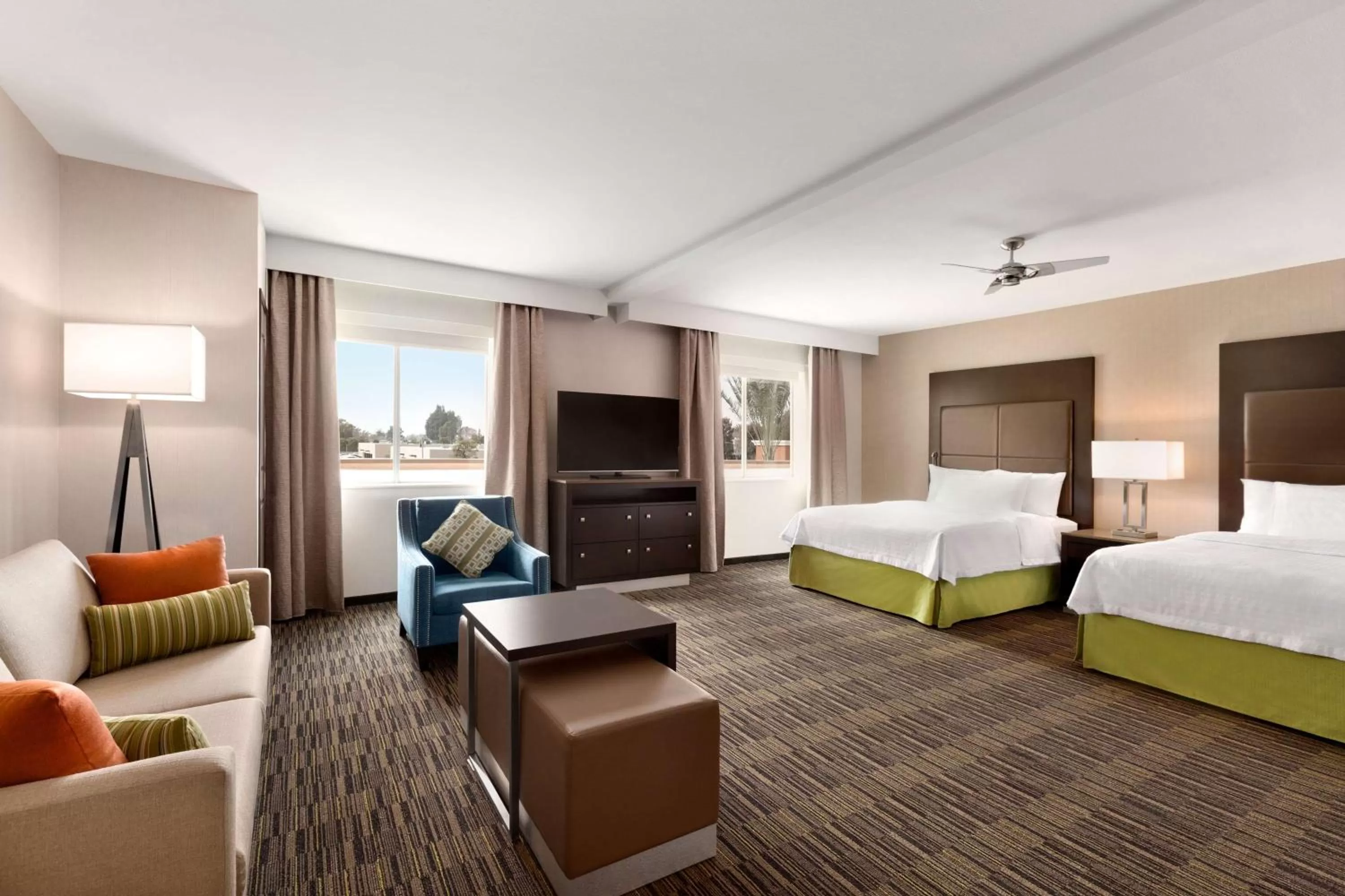 Living room, Bed in Homewood Suites By Hilton Irvine John Wayne Airport