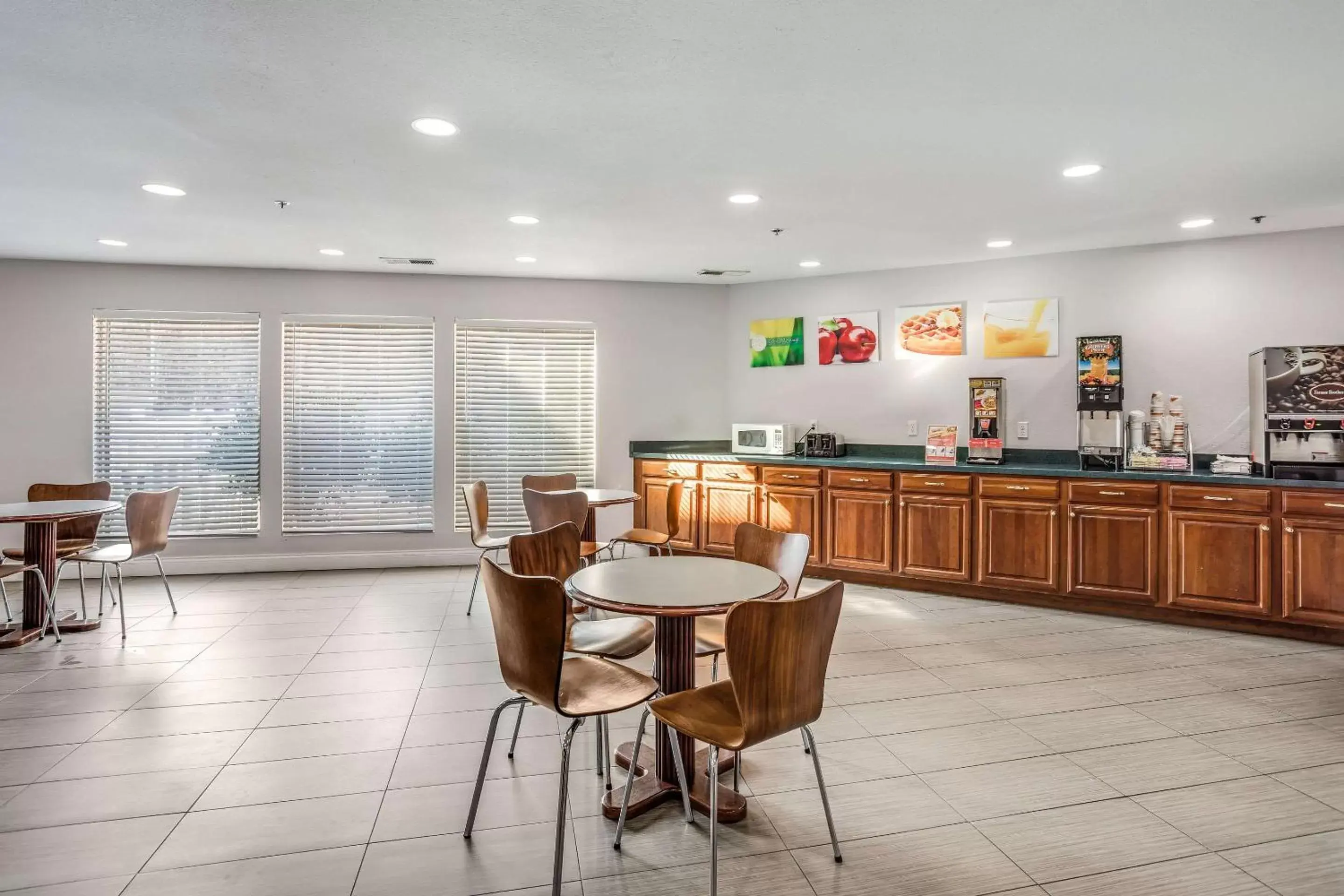 Restaurant/places to eat in Quality Inn Calvert City - Paducah East Restaurant/places to eat in Quality Inn Calvert City - Paducah East