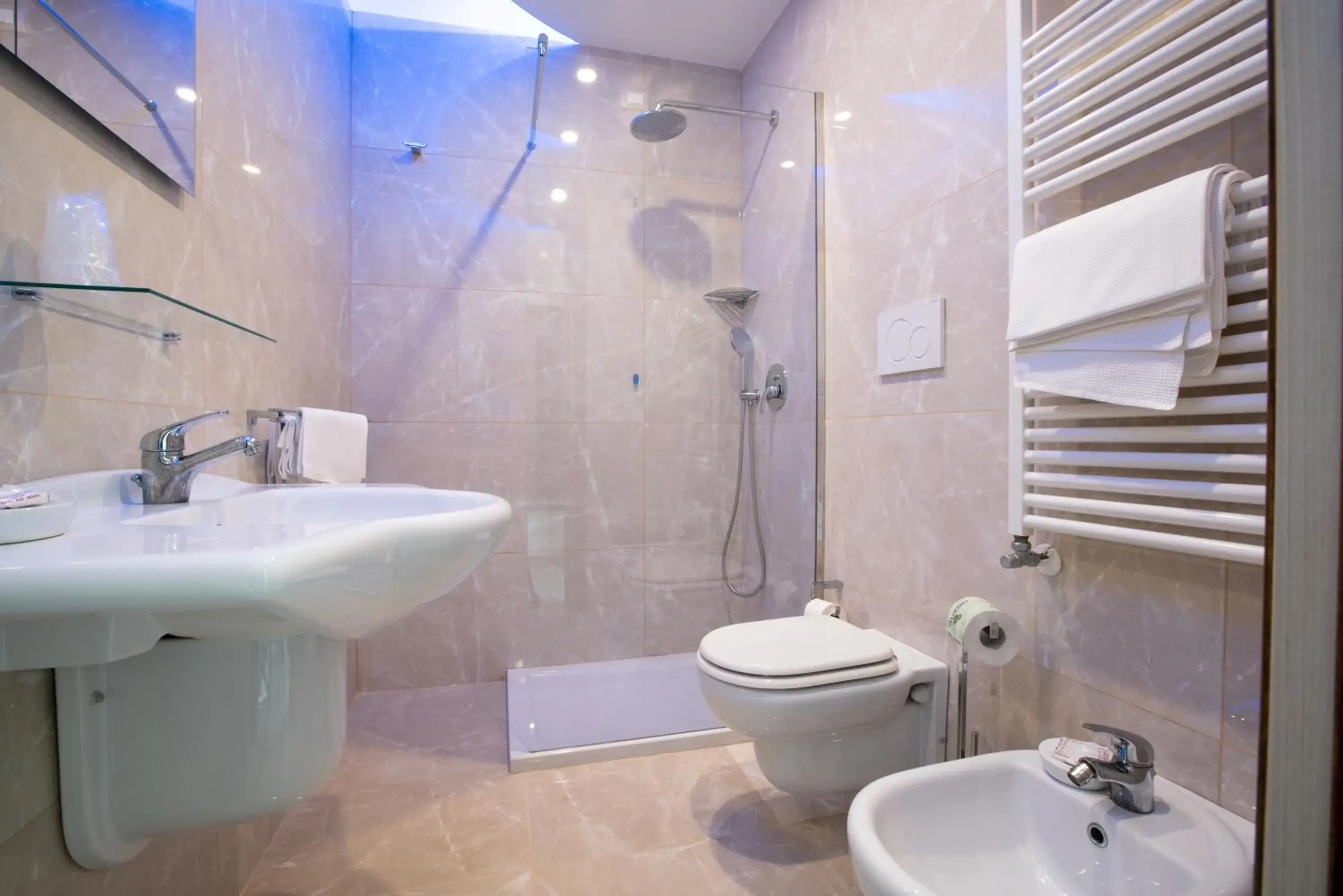 Bathroom in San Lorenzo - Hotel & SPA