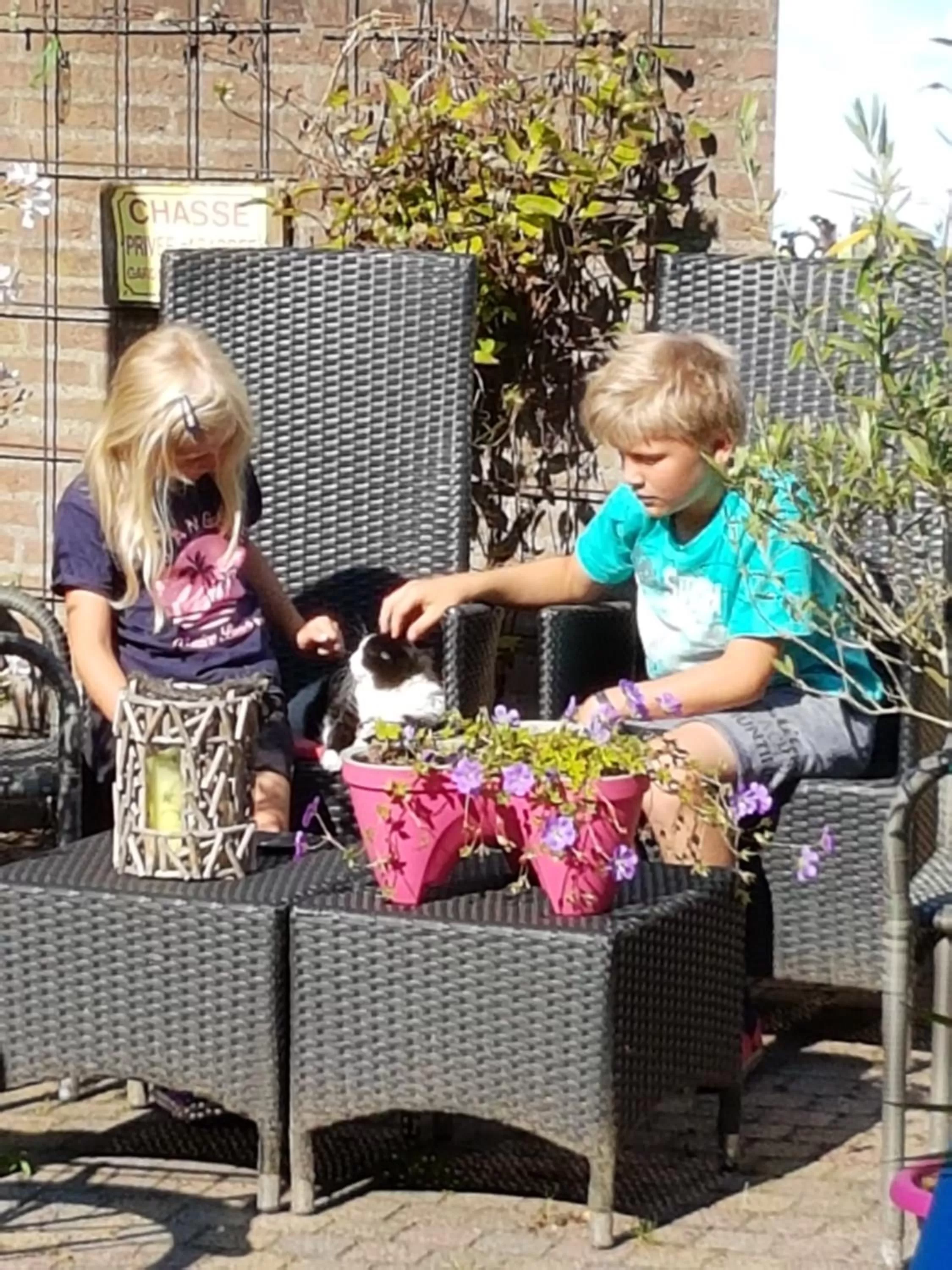 Family in B&B Acacia