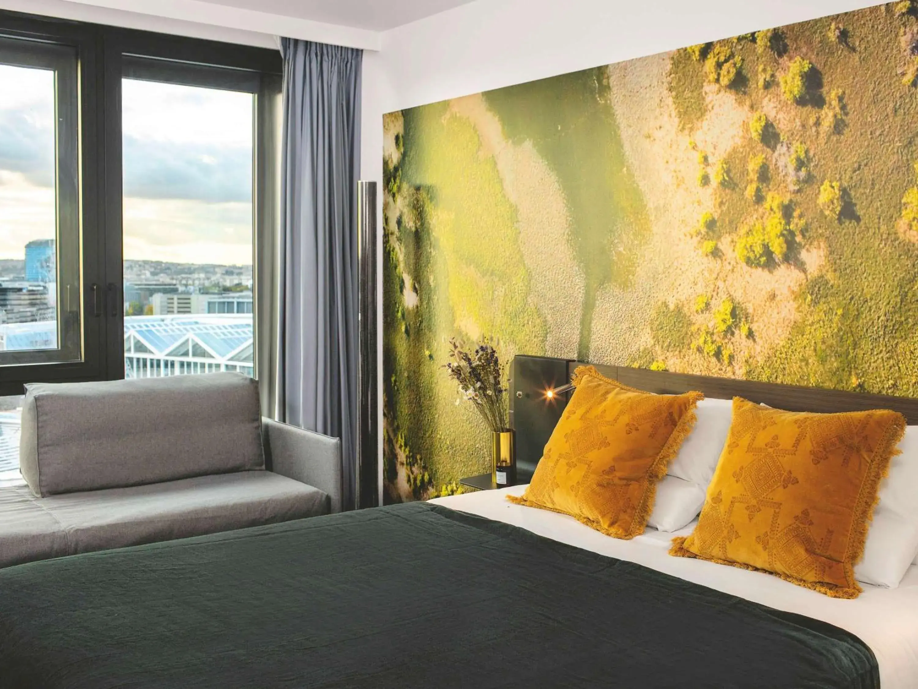 Superior Family Room - 1 Queensize bed and 1 Sofa in Novotel Paris Porte Versailles