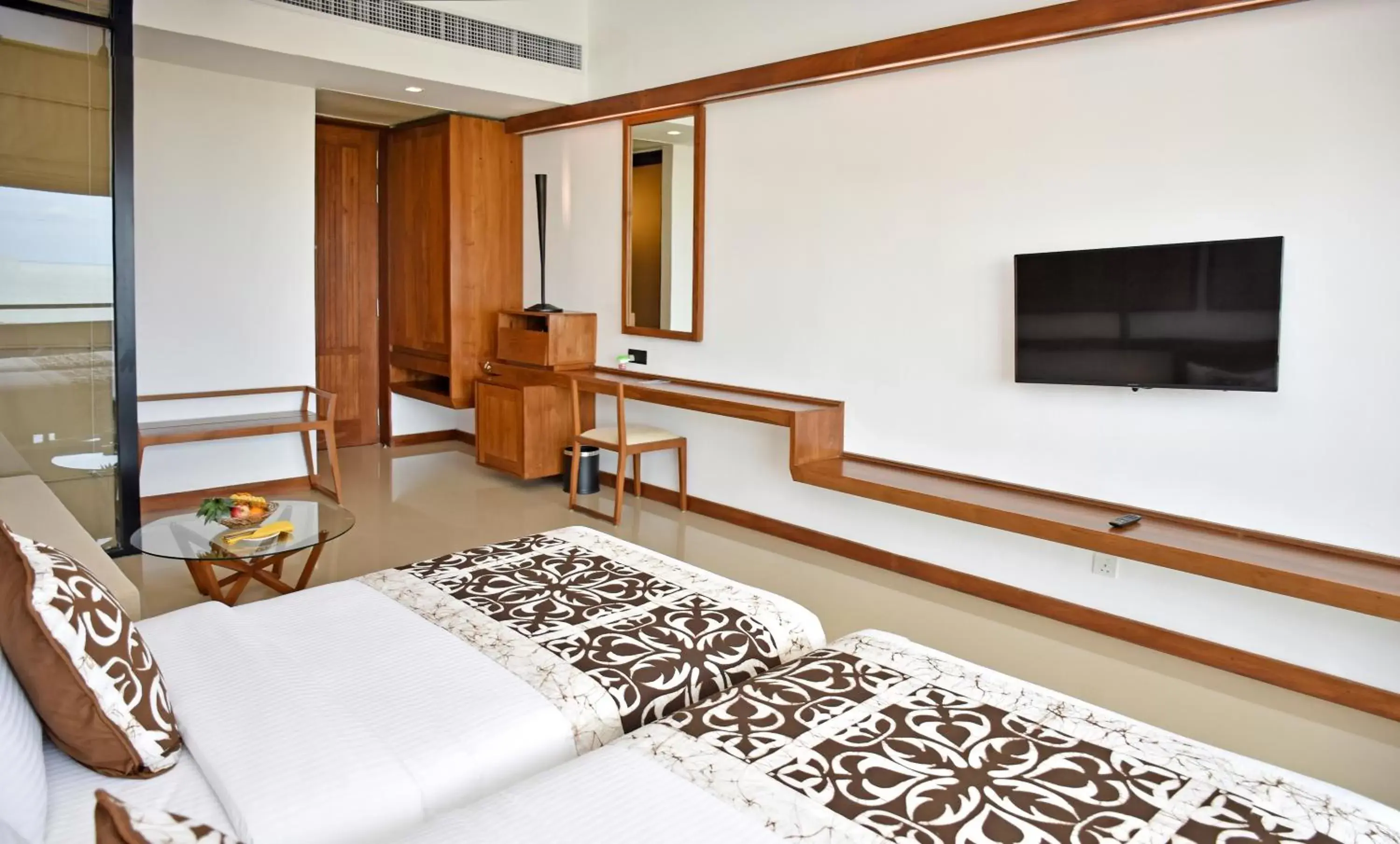TV and multimedia, Bed in Goldi Sands Hotel