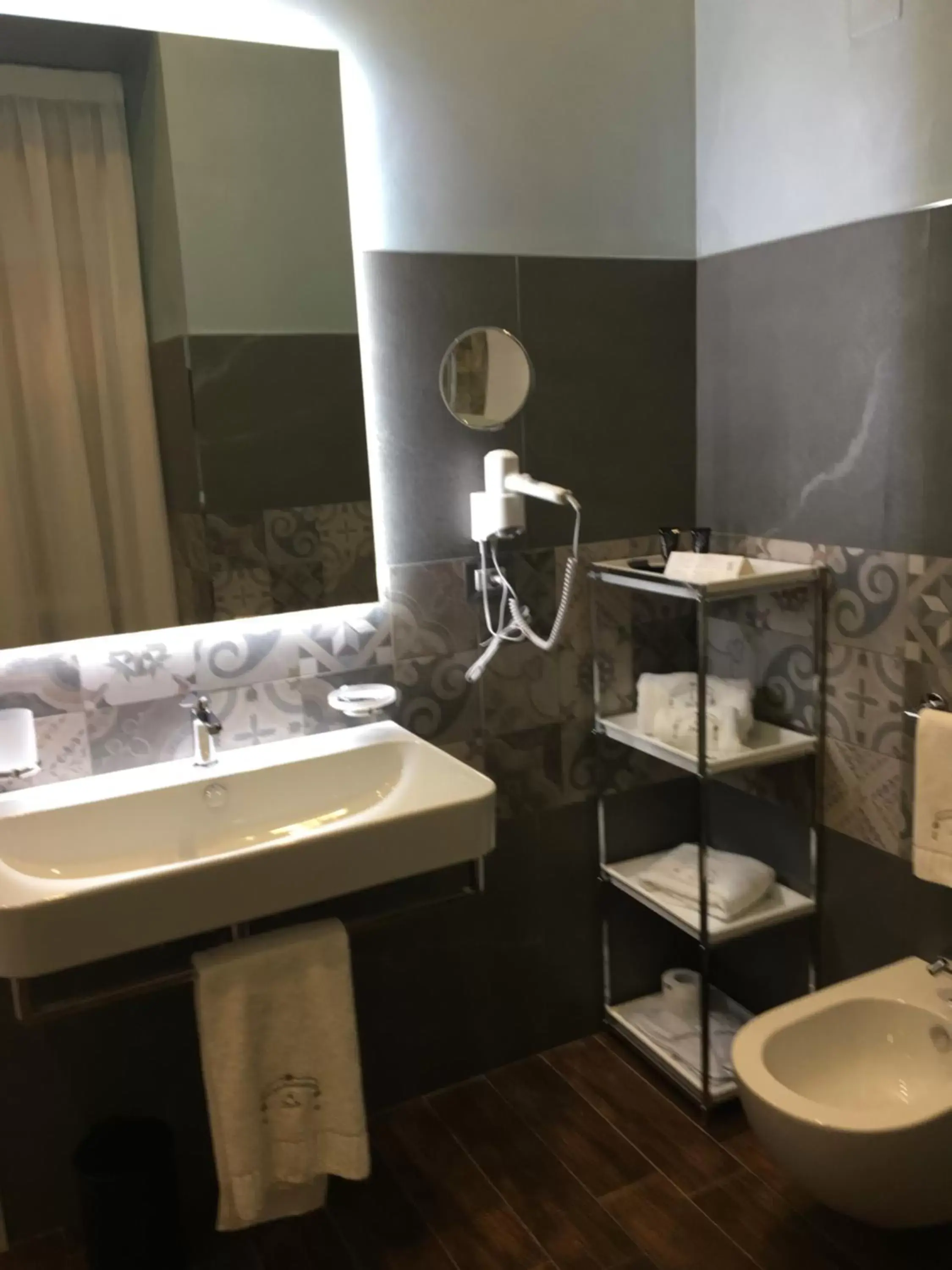 Bathroom in Villa Pallotta Luxury B&B